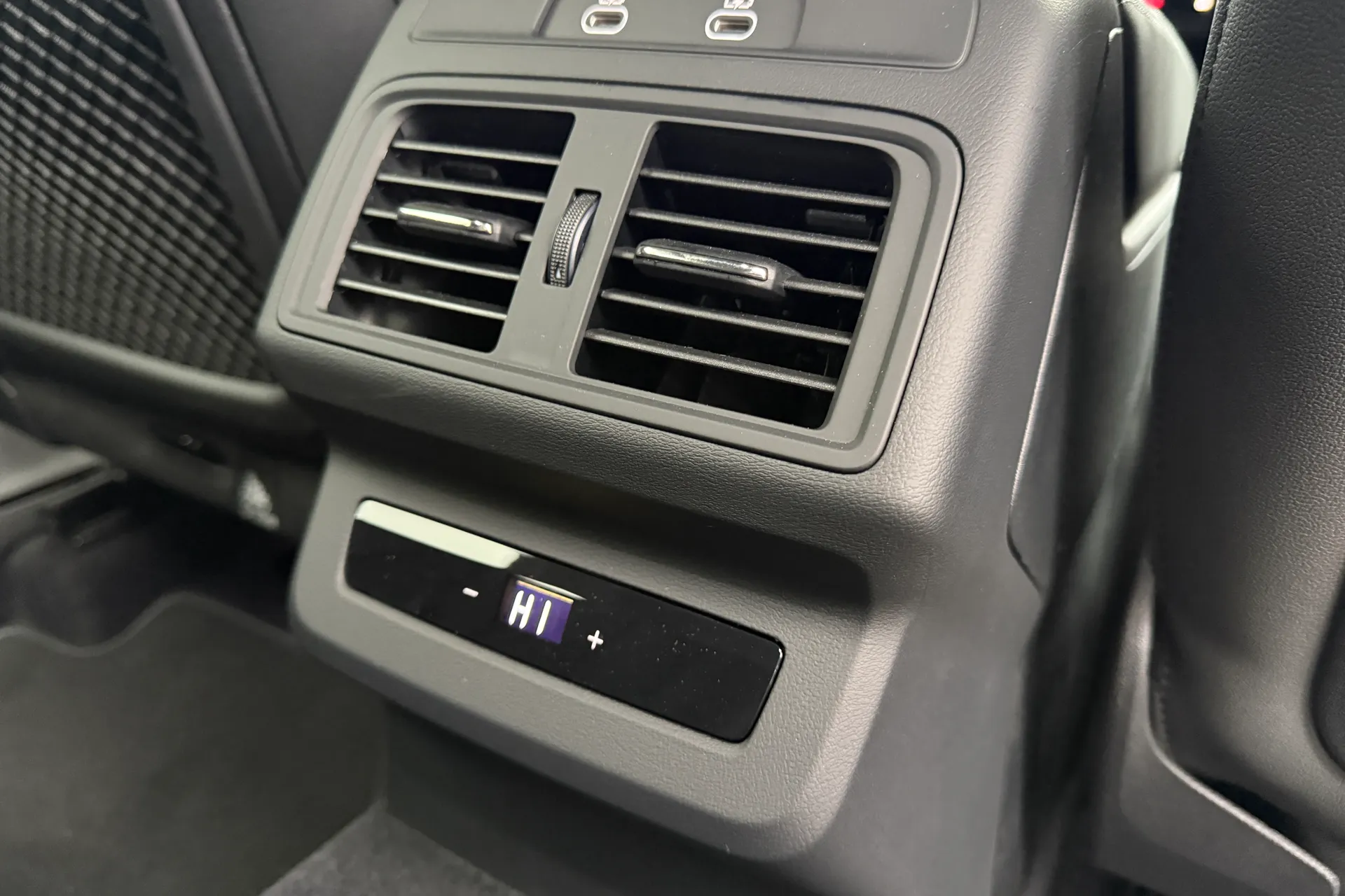 Audi Q5 thumbnail image number 43