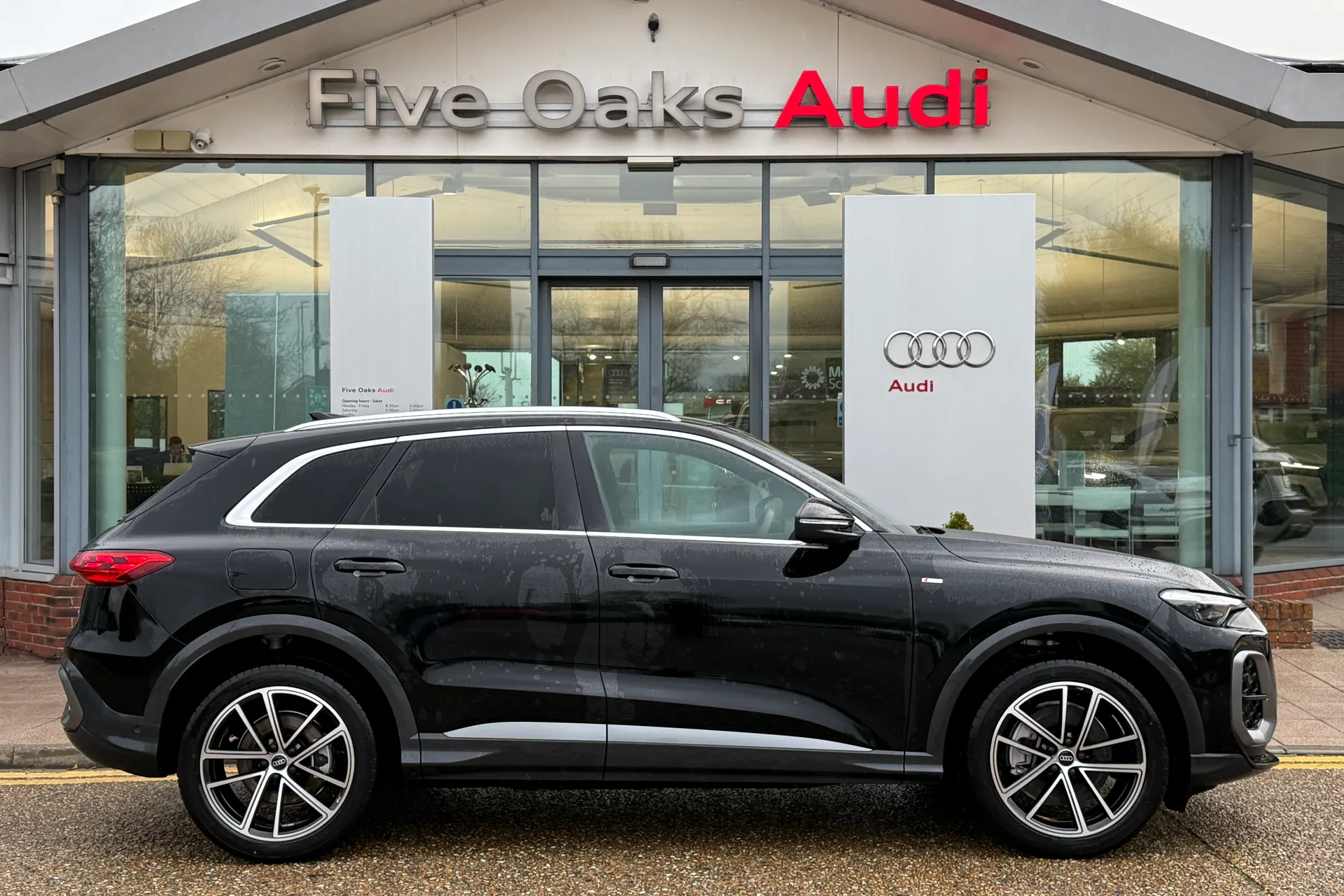 Audi Q5 thumbnail image number 2