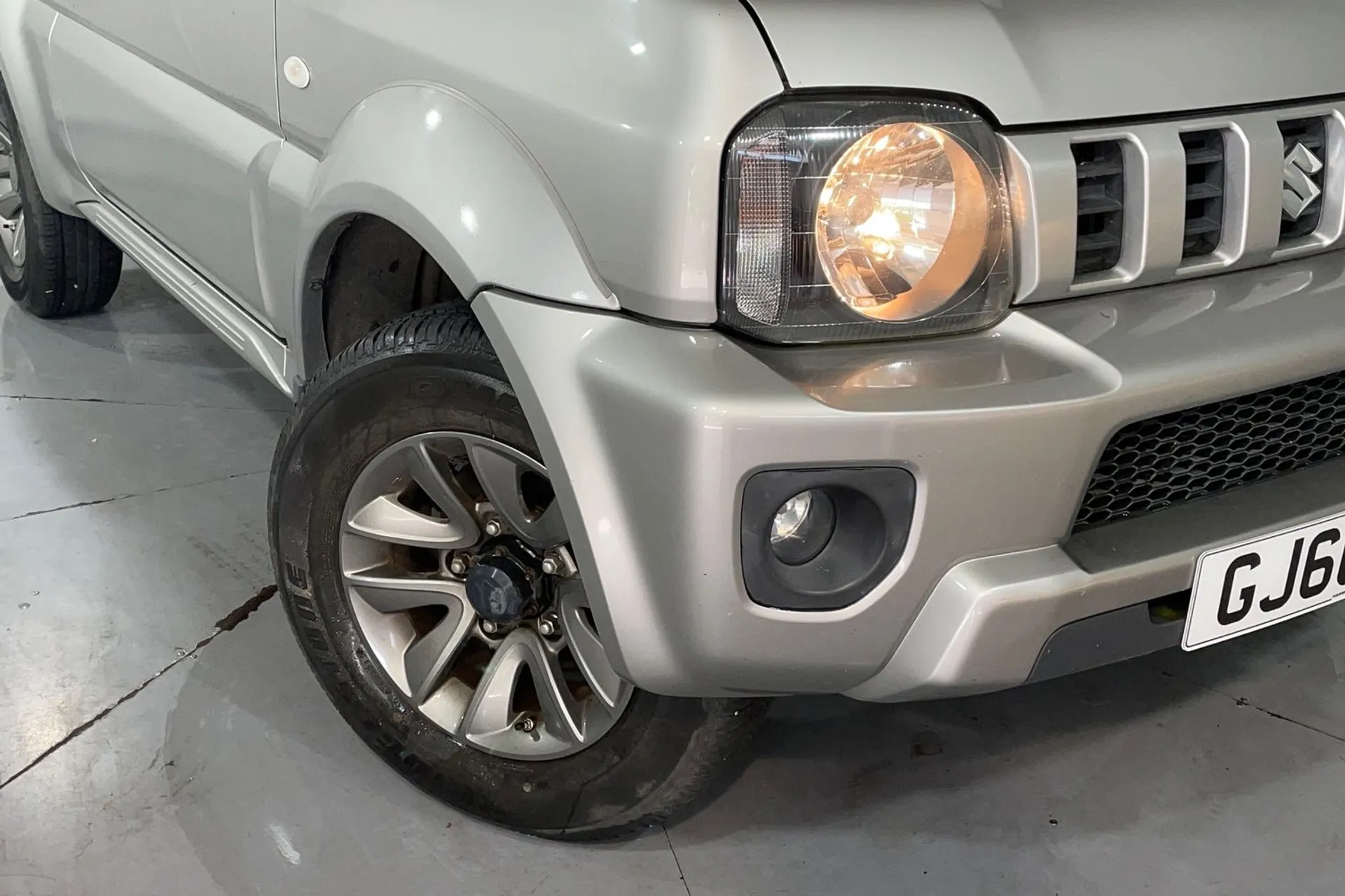 SUZUKI JIMNY thumbnail image number 5