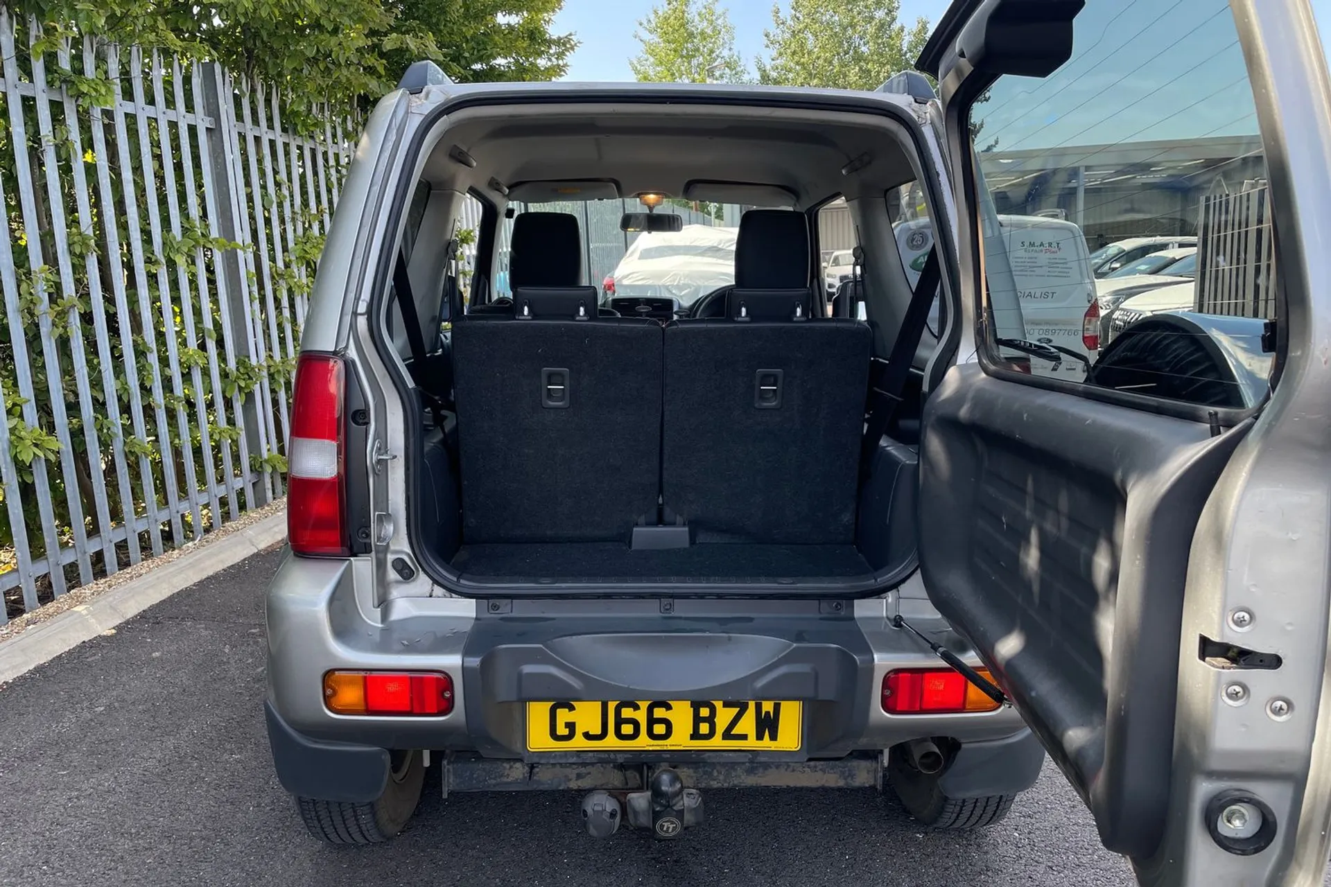 SUZUKI JIMNY thumbnail image number 18