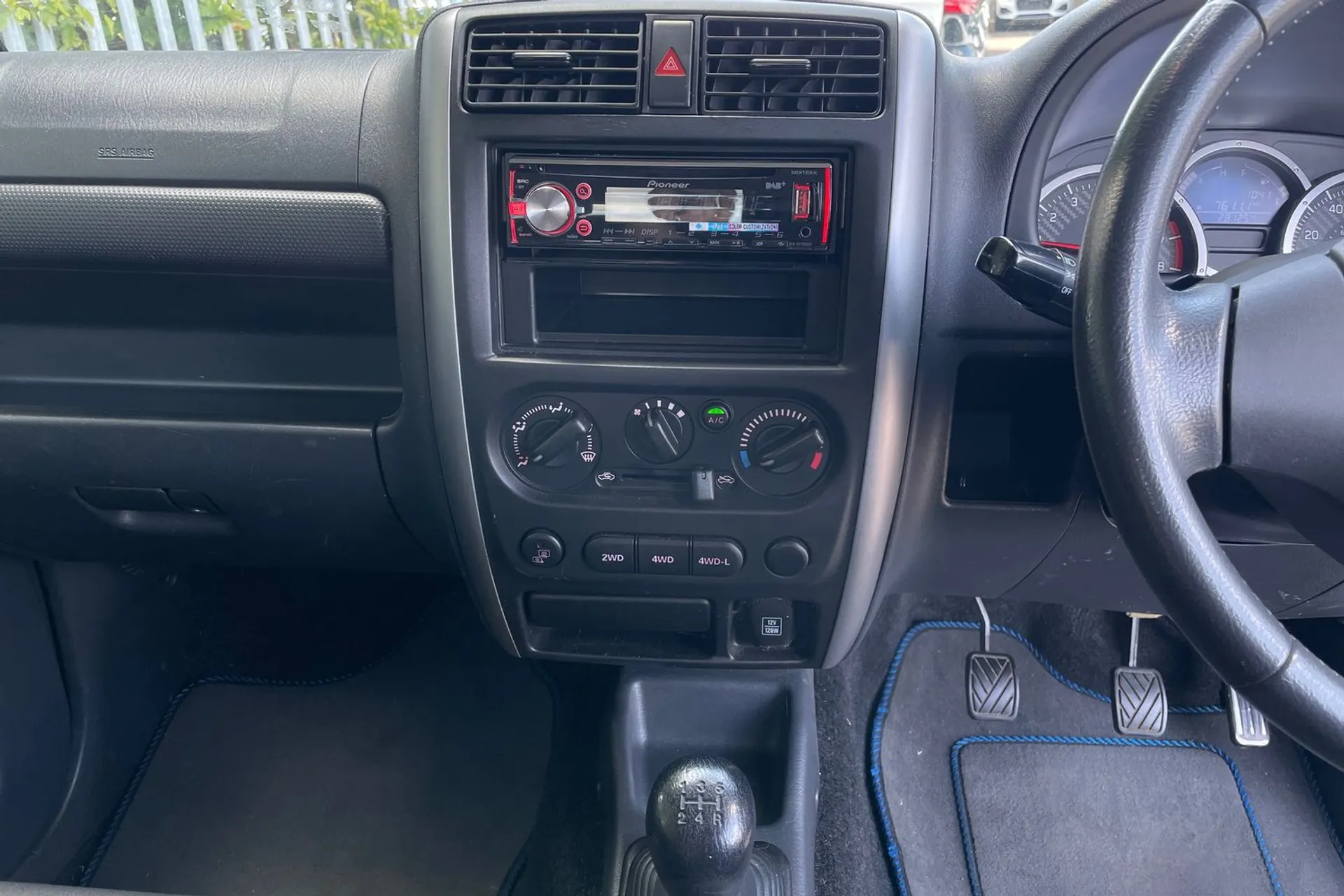 SUZUKI JIMNY thumbnail image number 34