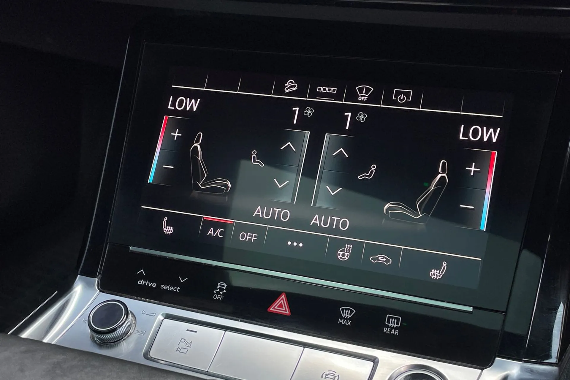 Audi e-tron thumbnail image number 41