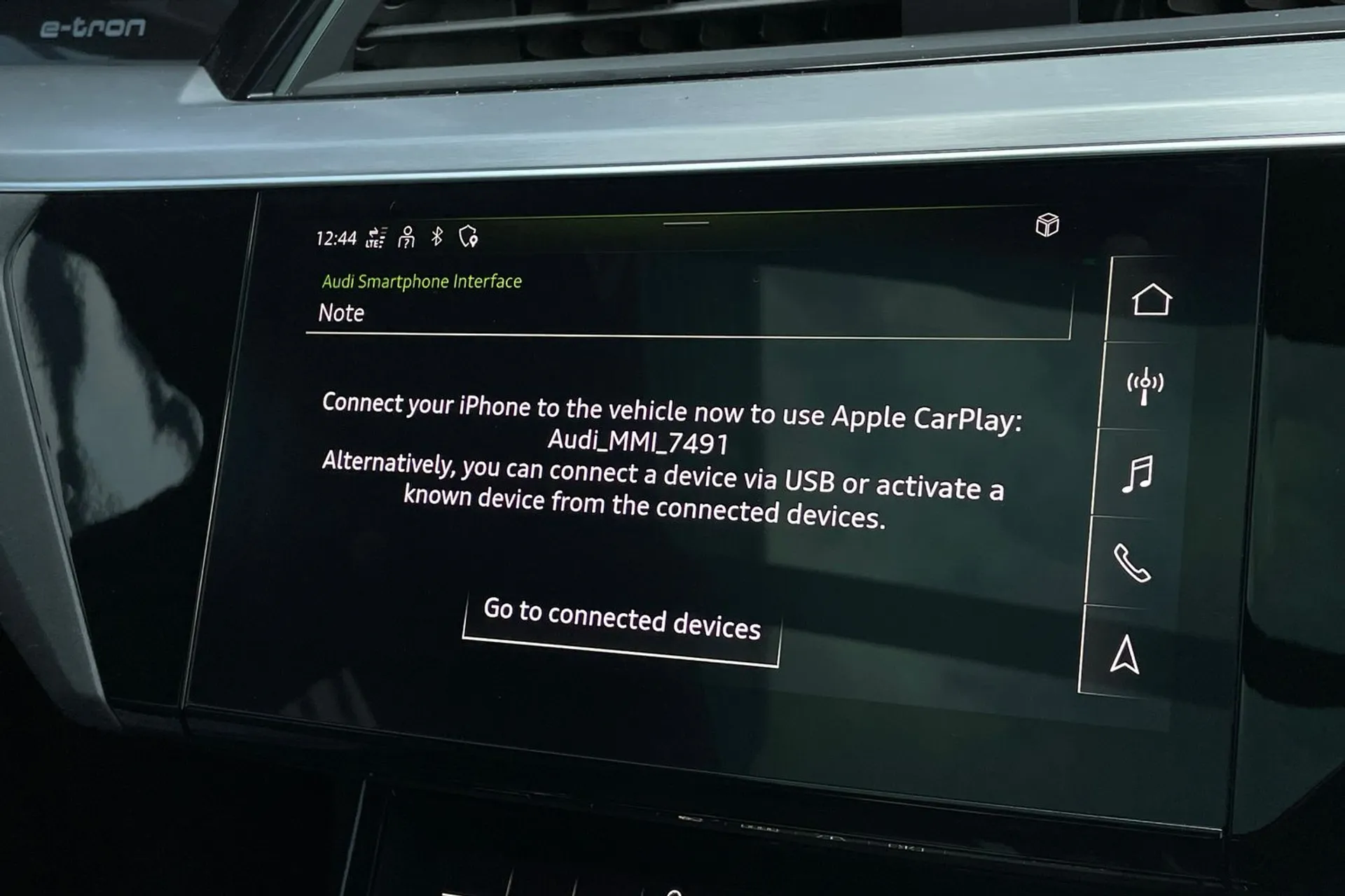 Audi e-tron thumbnail image number 43