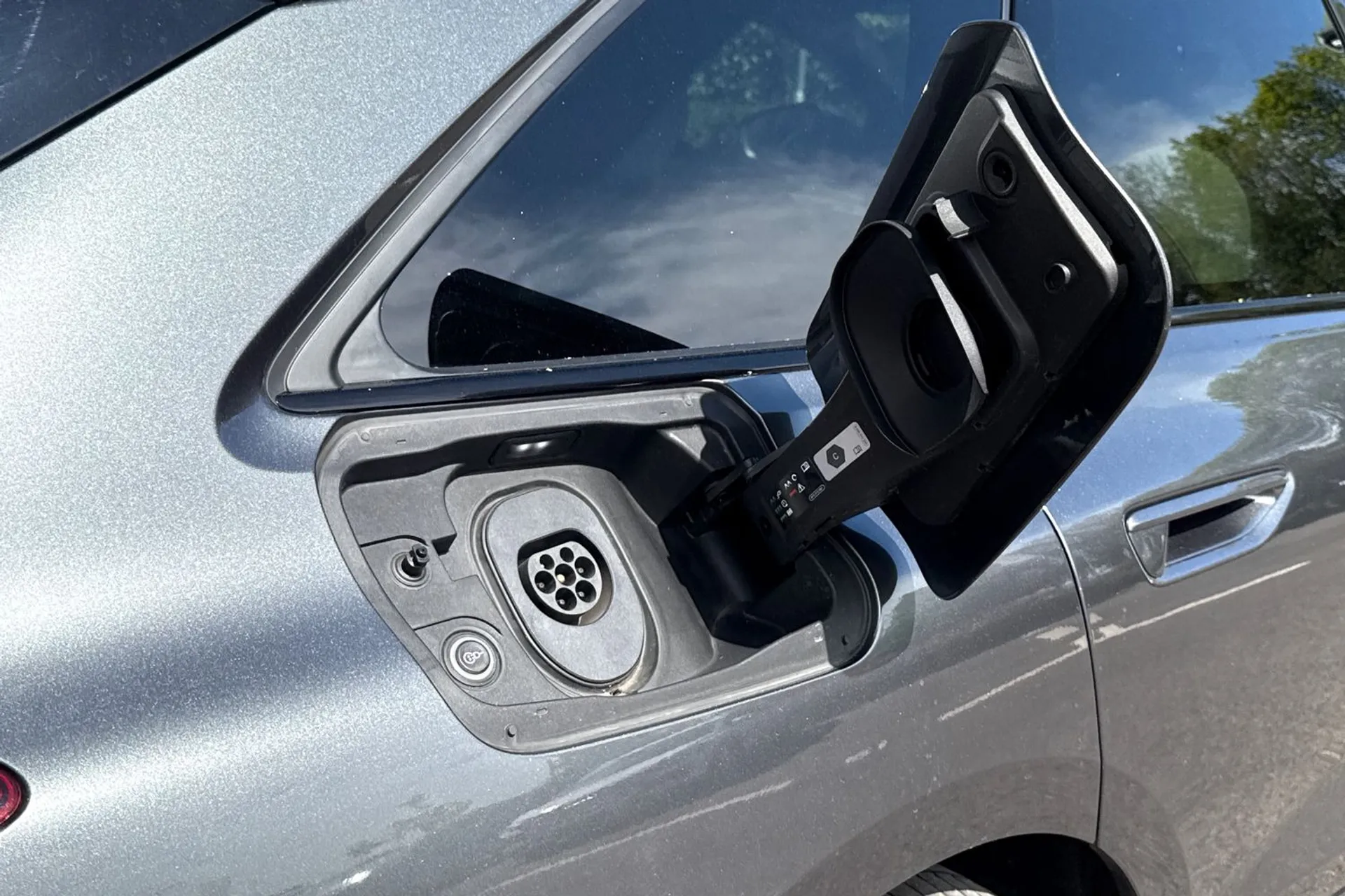 Audi A6 thumbnail image number 35