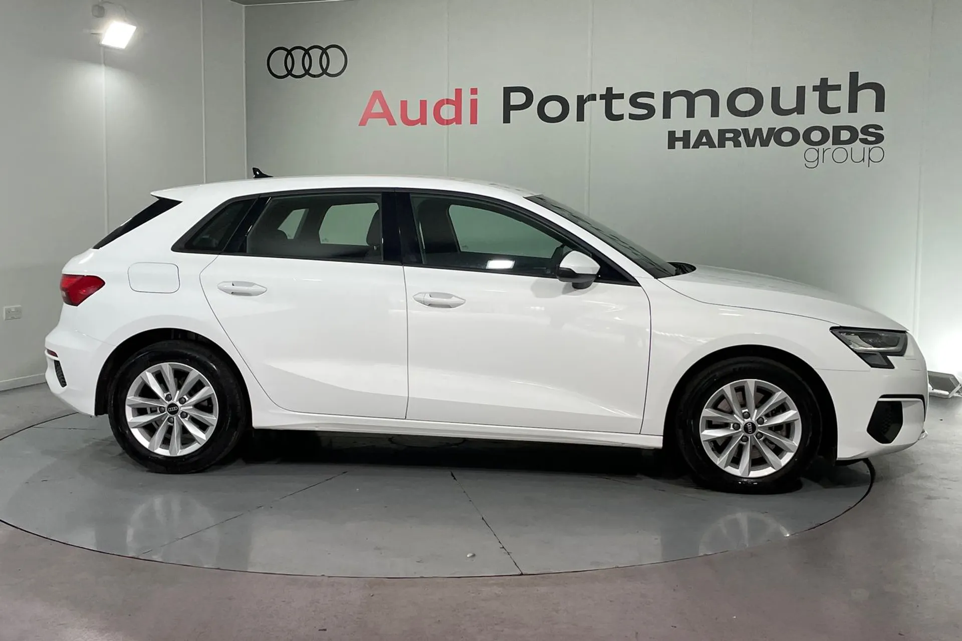 Audi A3 thumbnail image number 2