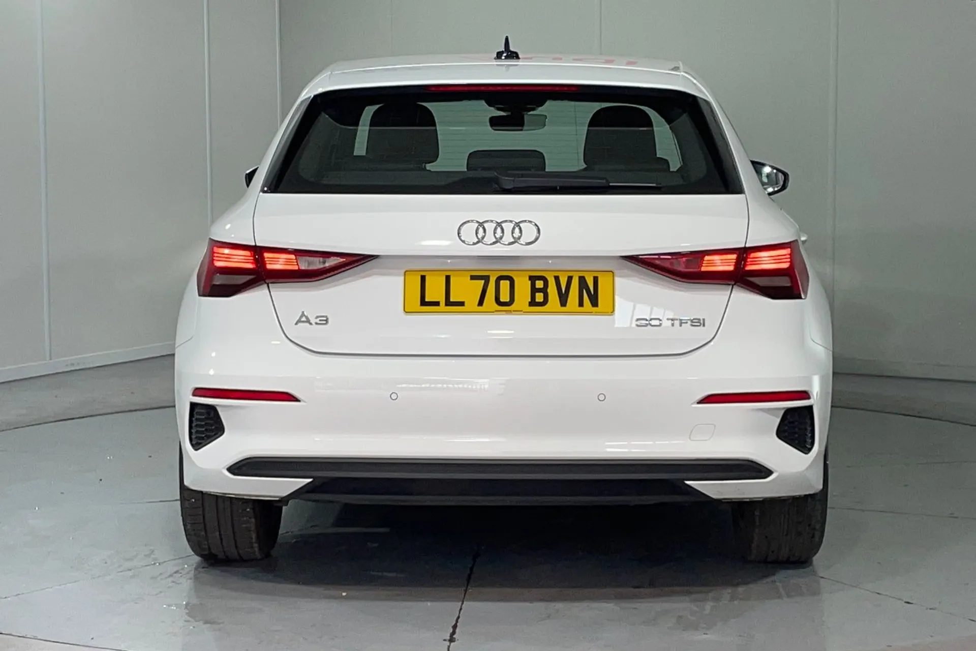 Audi A3 thumbnail image number 7