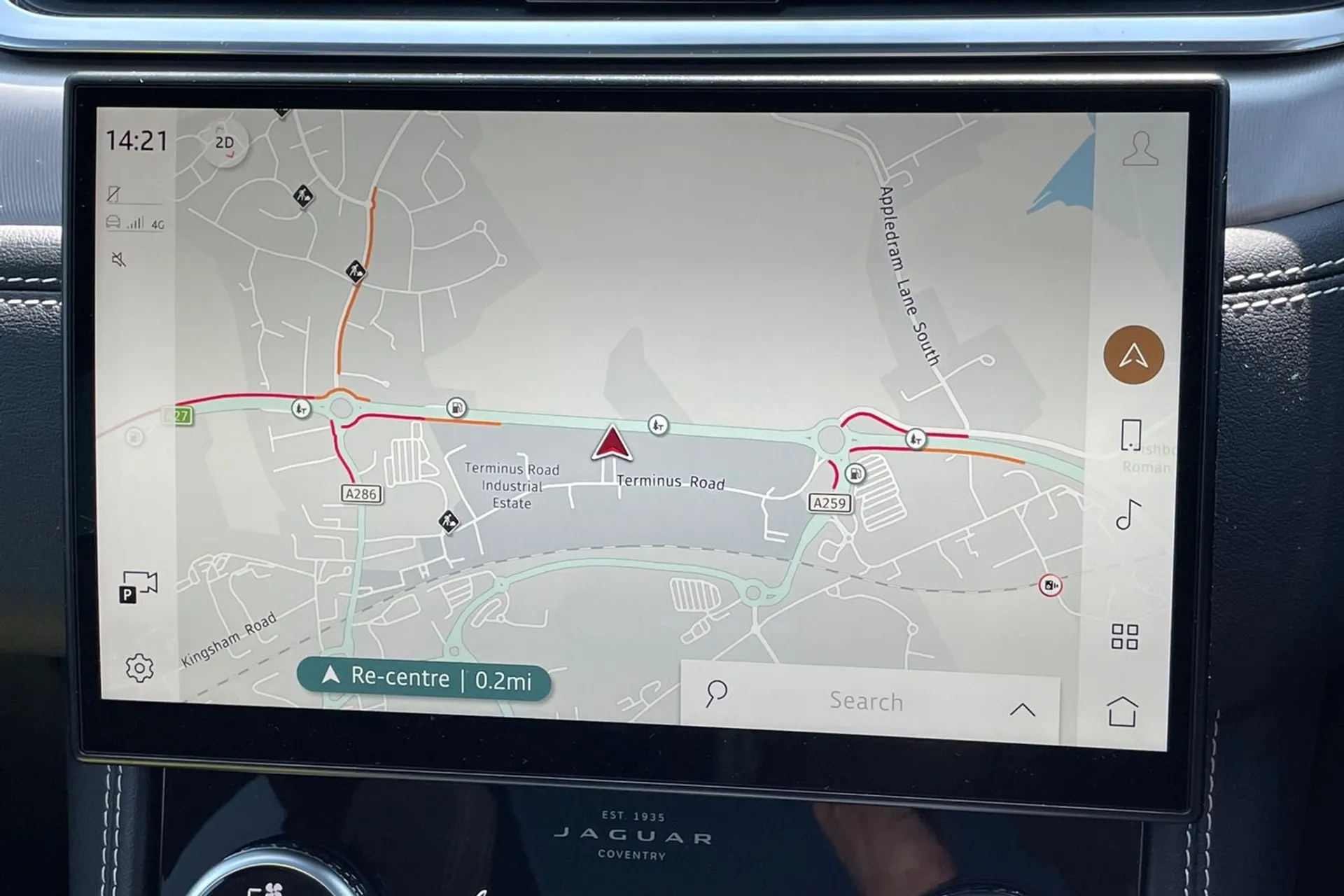 Jaguar F-PACE thumbnail image number 4