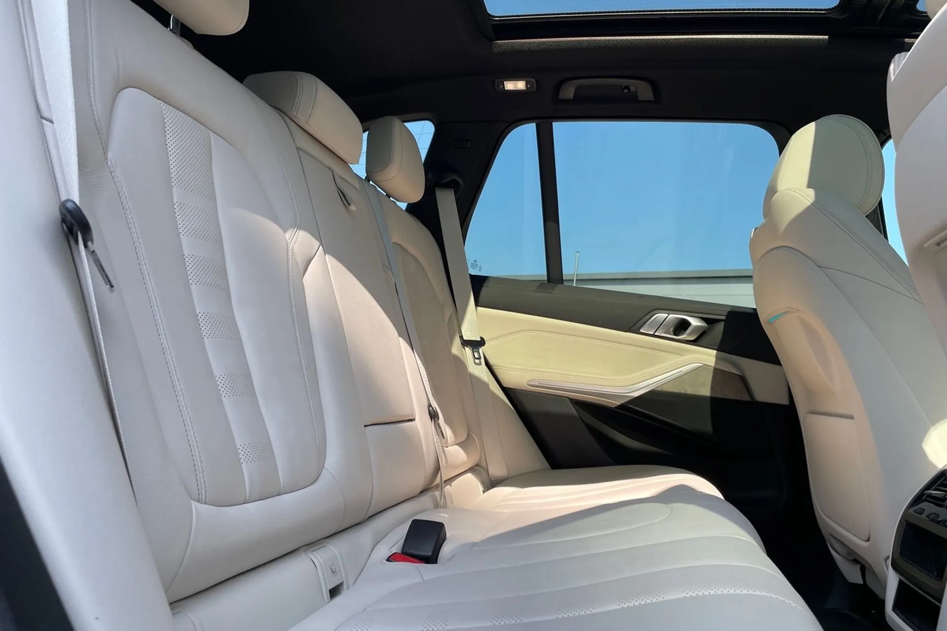 BMW X5 thumbnail image number 23