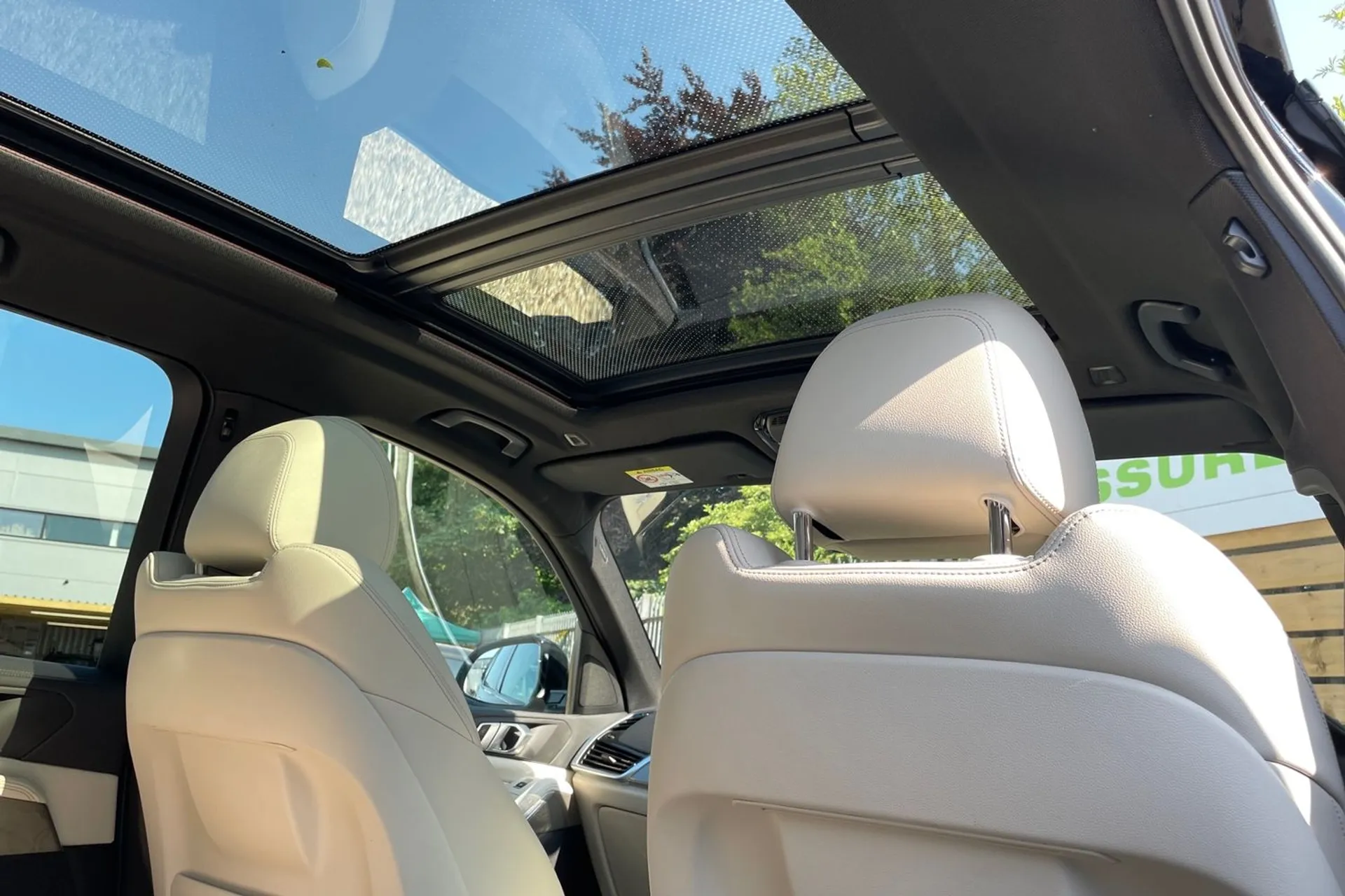 BMW X5 thumbnail image number 24