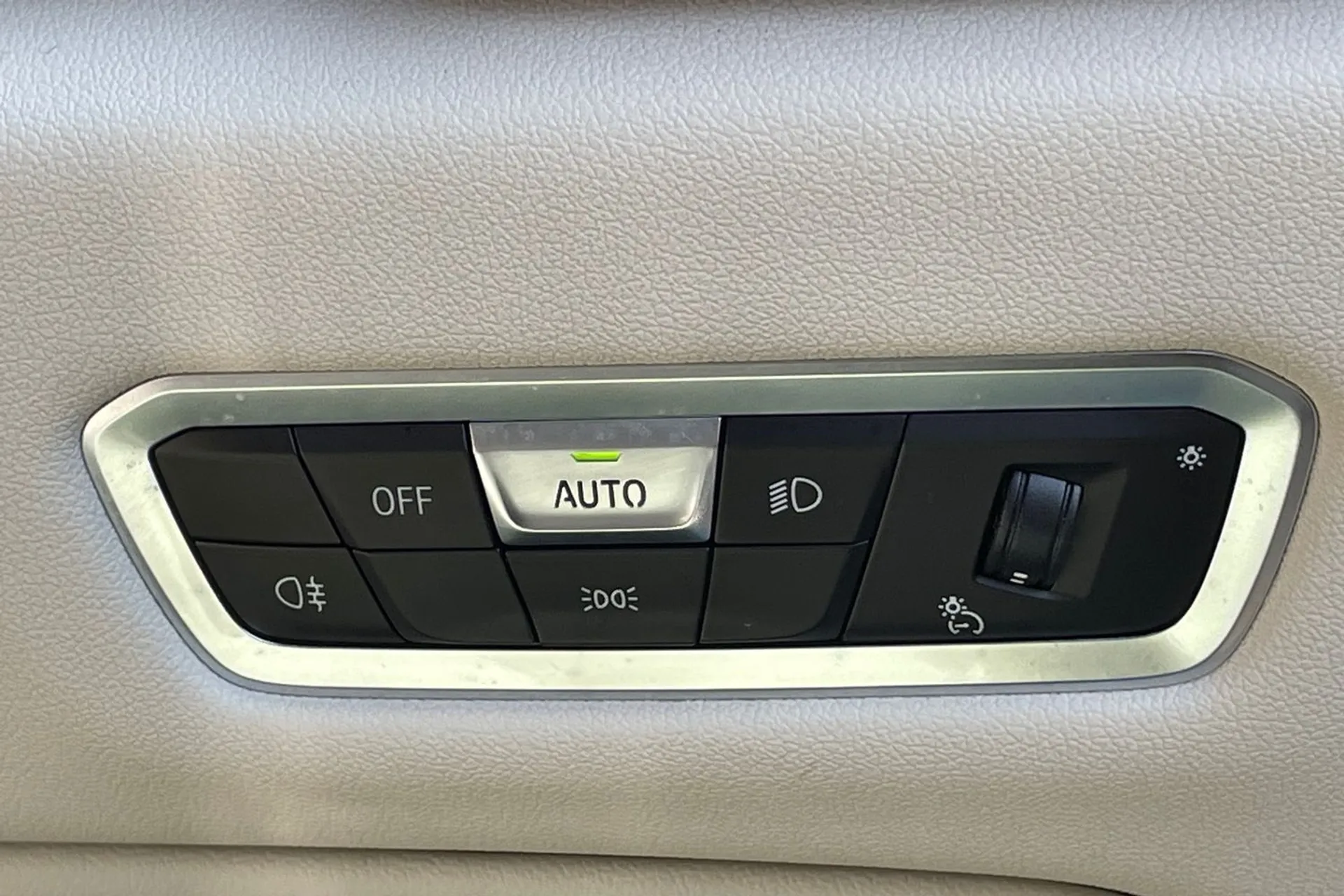 BMW X5 thumbnail image number 47