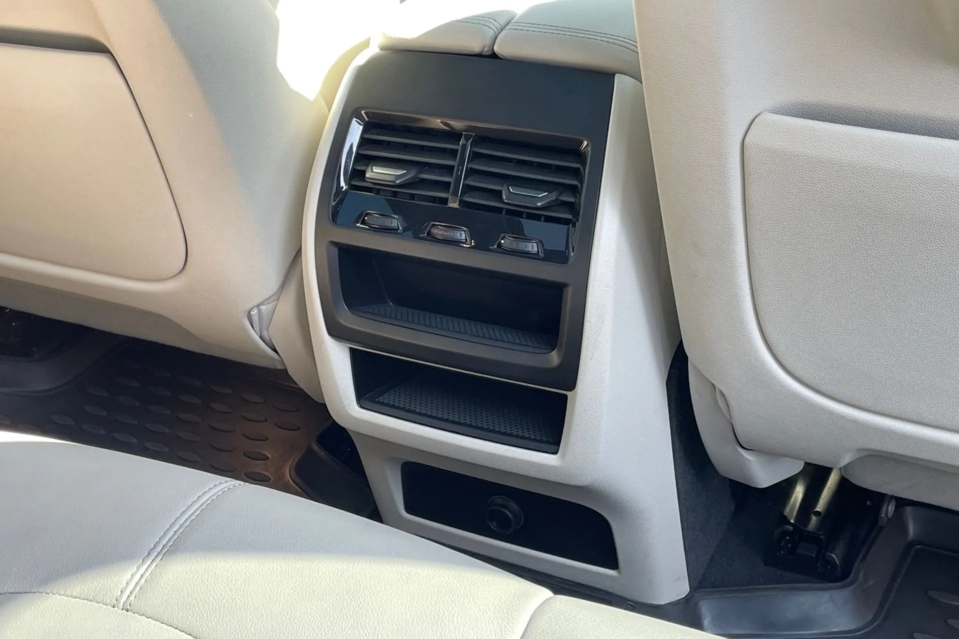 BMW X5 thumbnail image number 54