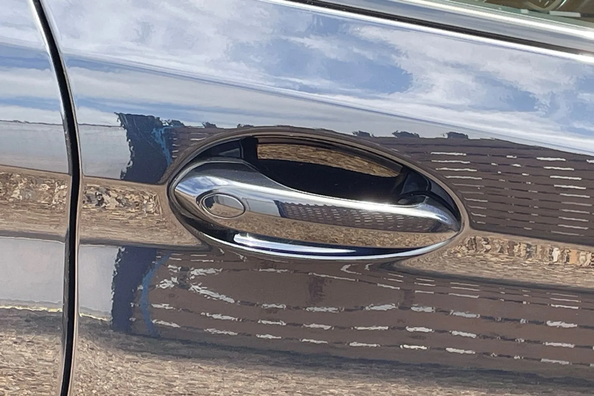 BMW 5 SERIES thumbnail image number 13