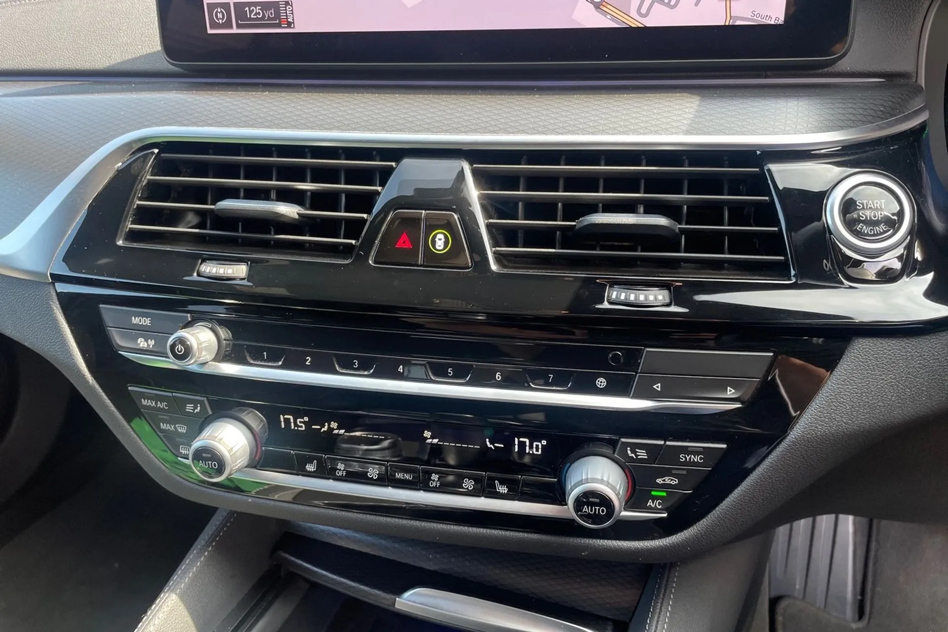 BMW 5 SERIES thumbnail image number 38