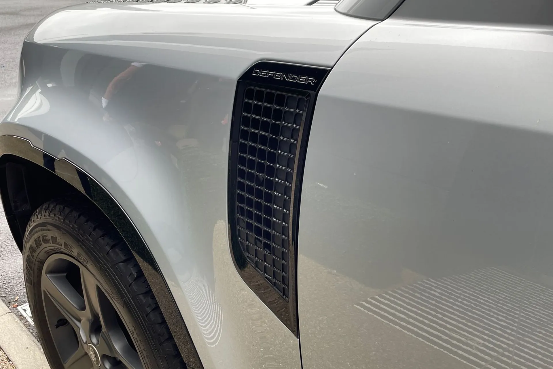 LAND ROVER DEFENDER thumbnail image number 27