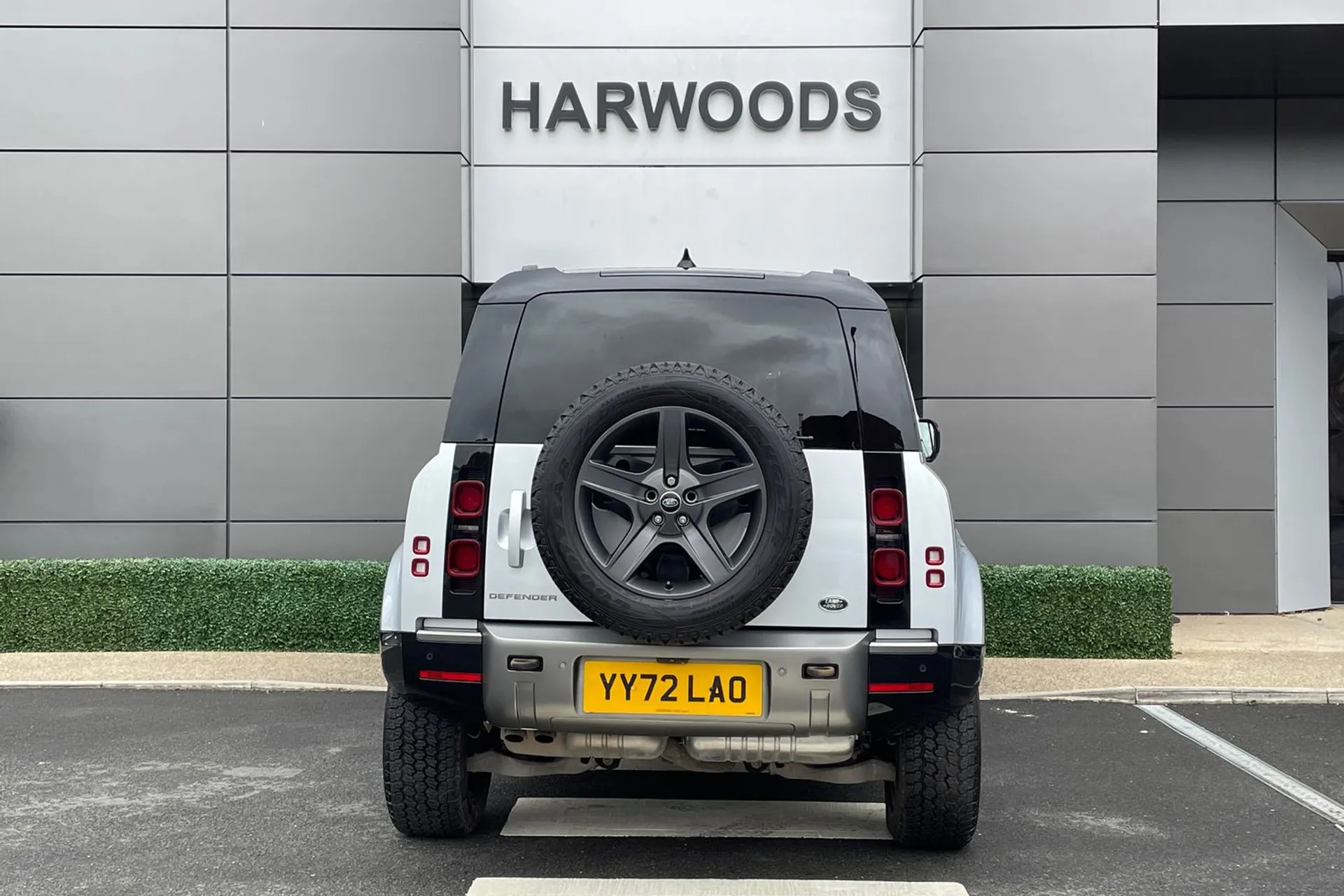 LAND ROVER DEFENDER thumbnail image number 7