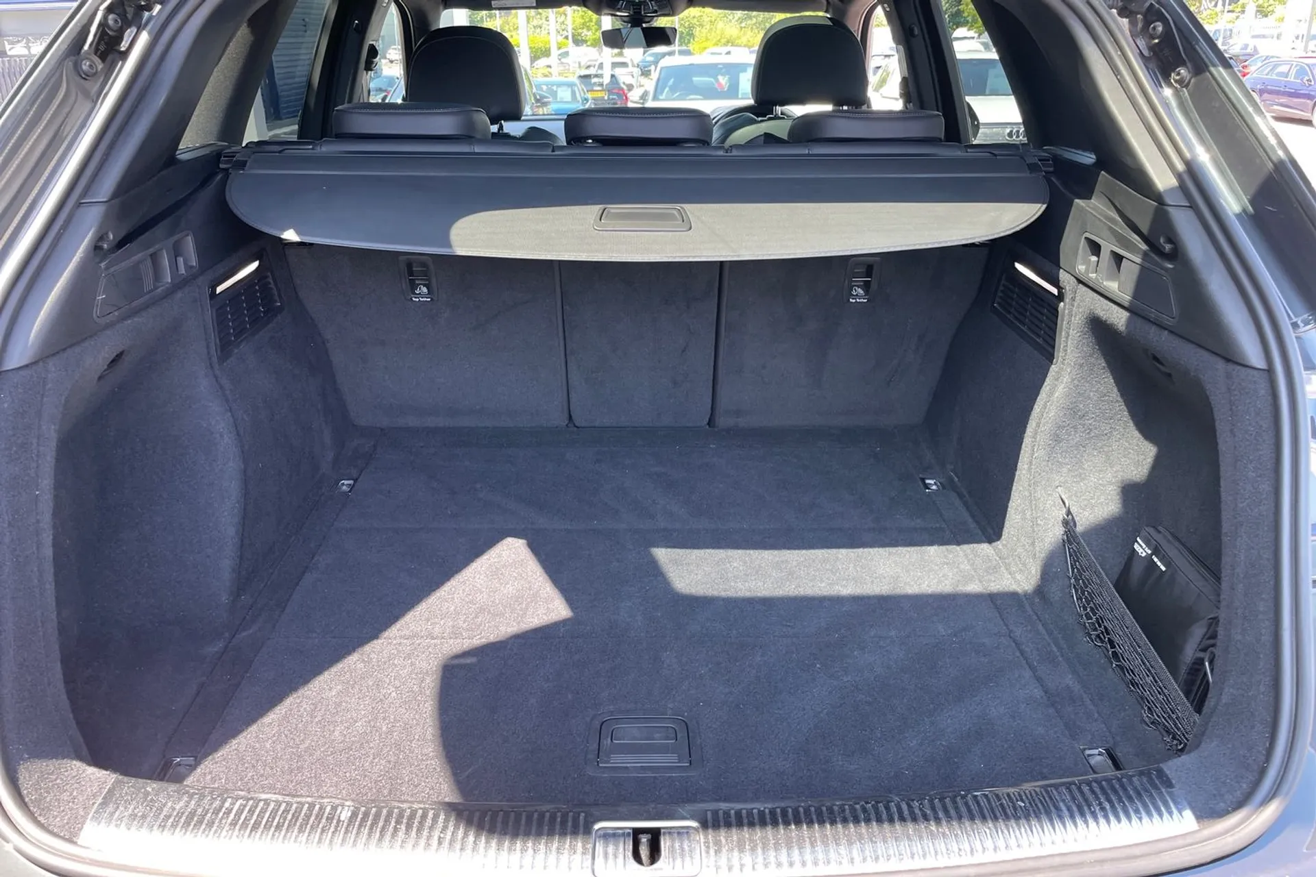 Audi Q5 thumbnail image number 18