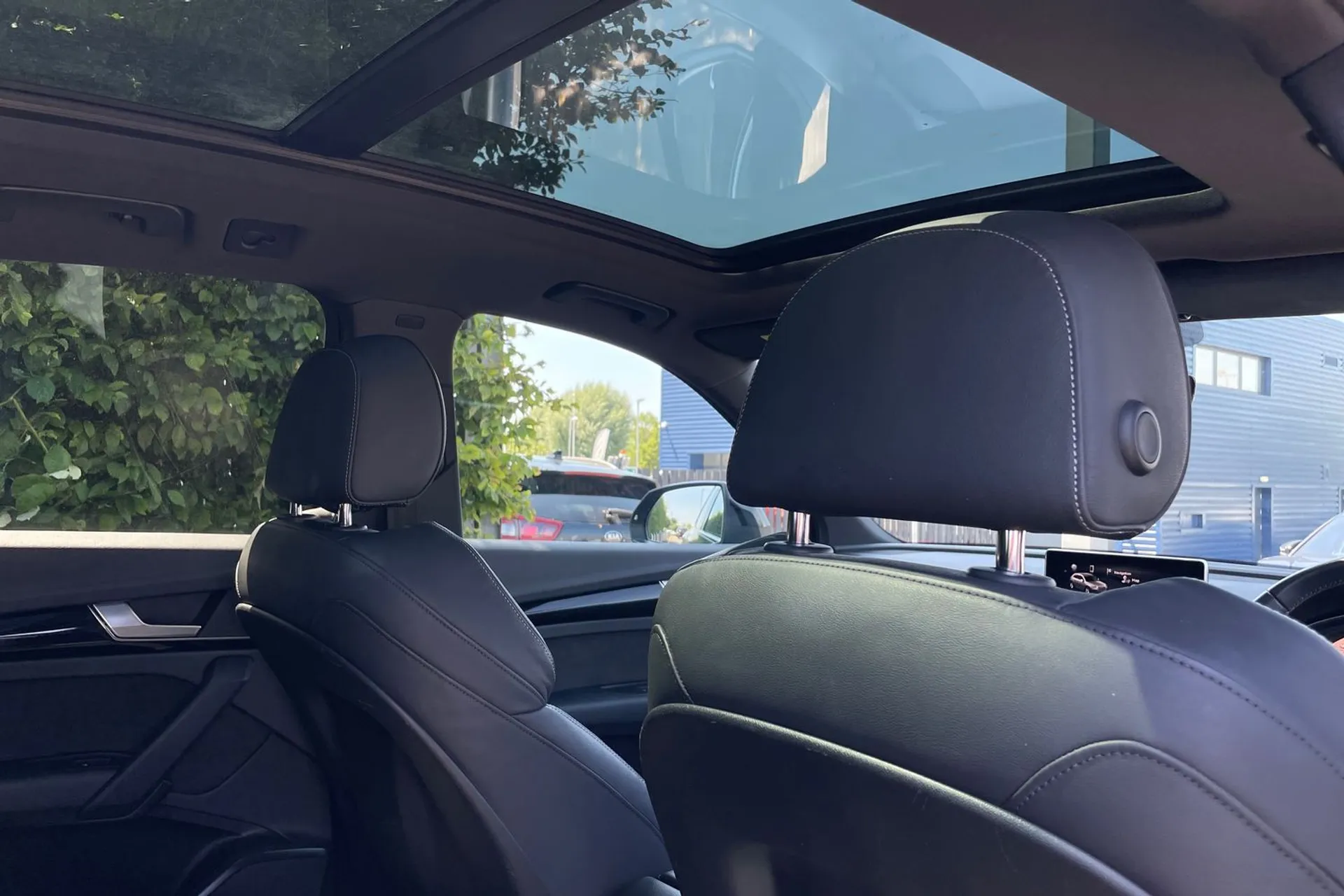 Audi Q5 thumbnail image number 22