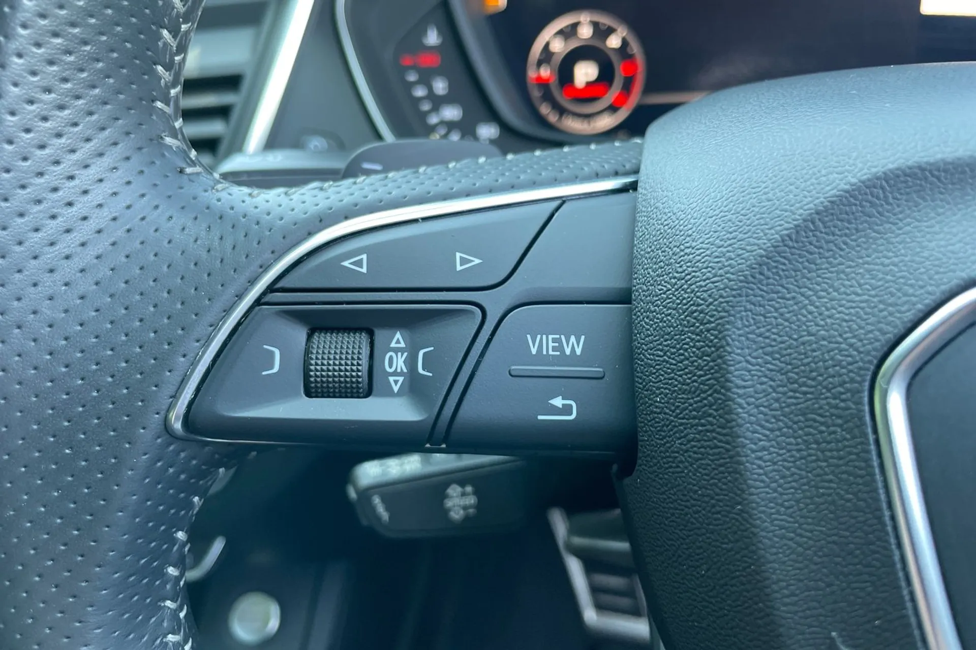 Audi Q5 thumbnail image number 39