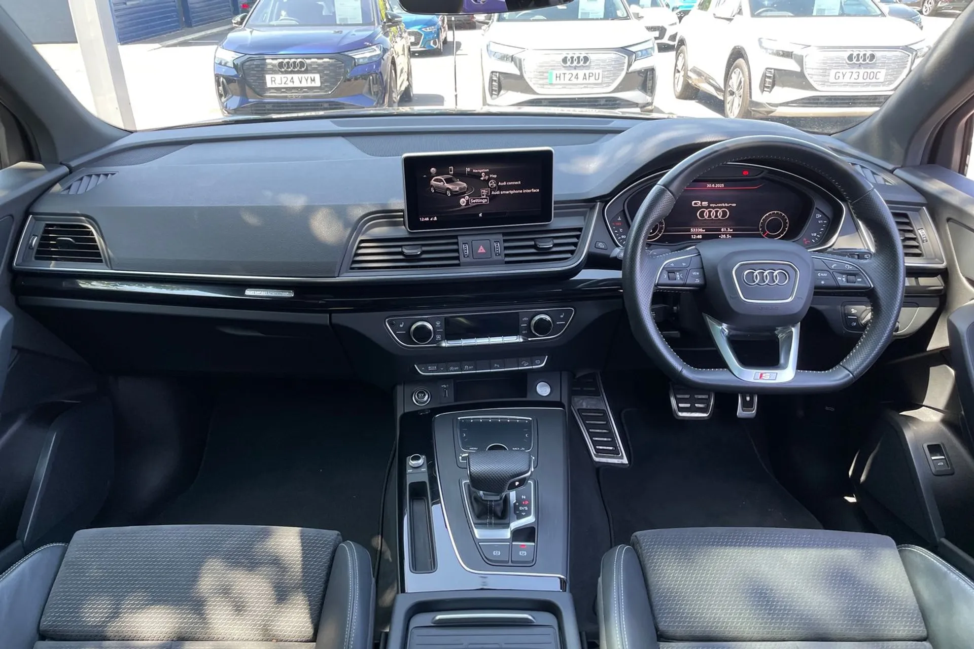 Audi Q5 thumbnail image number 3