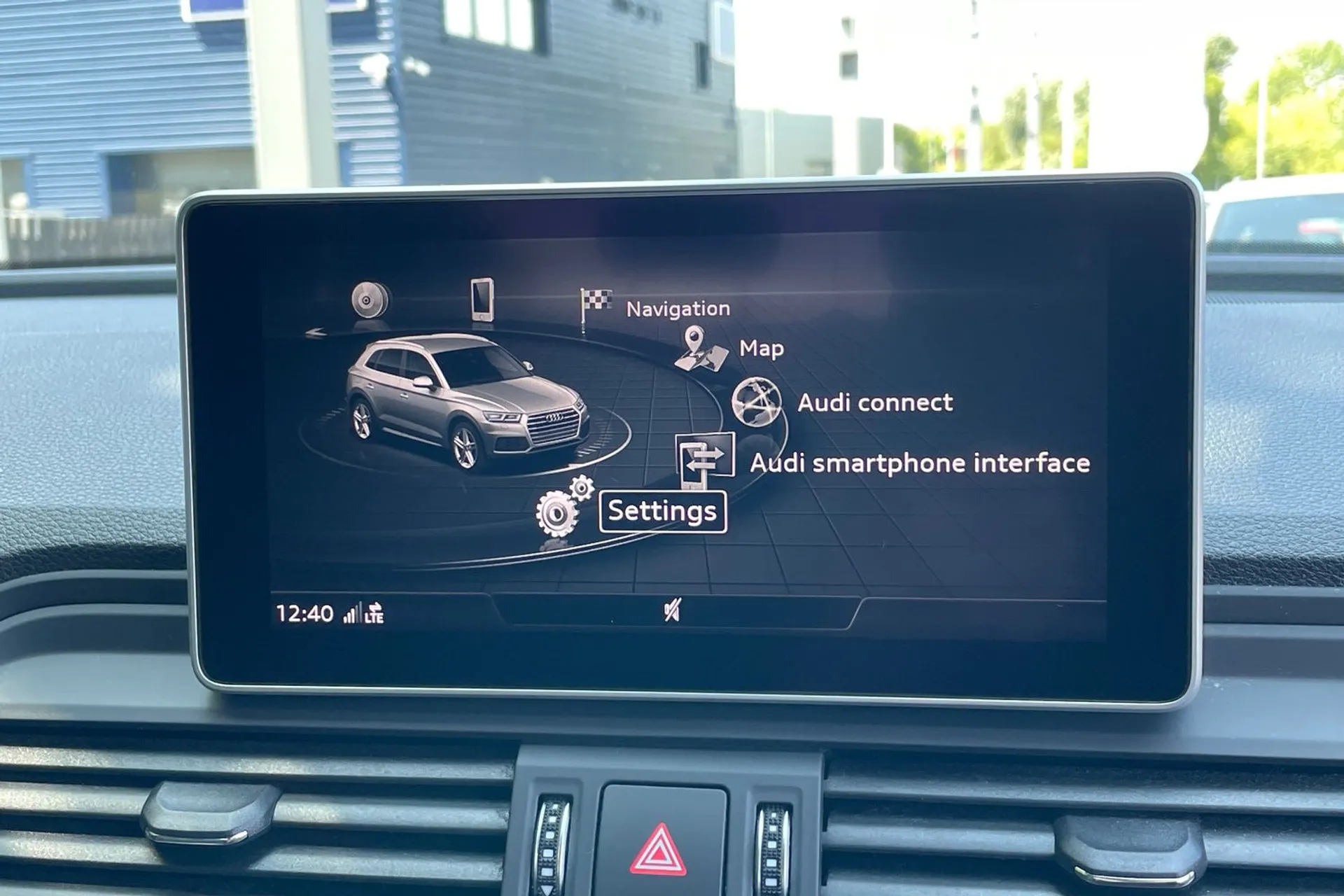 Audi Q5 thumbnail image number 30