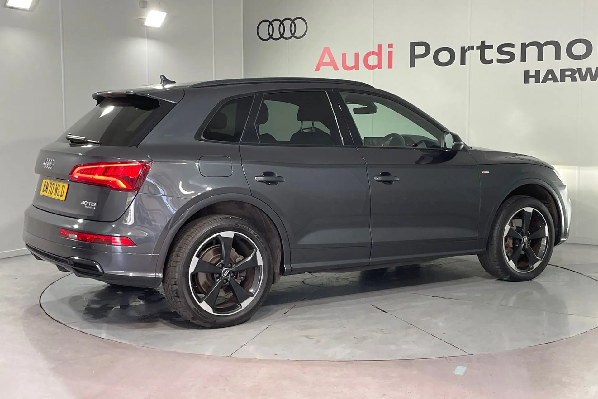 Audi Q5 thumbnail image number 6