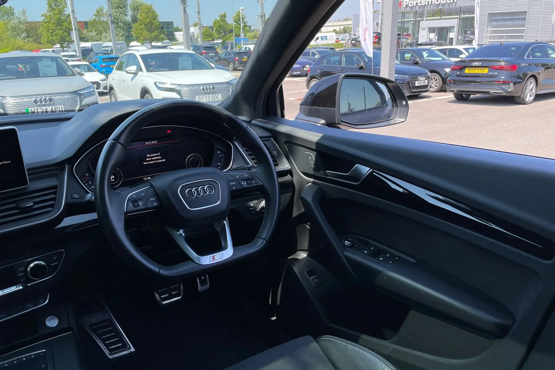 Audi Q5 thumbnail image number 36