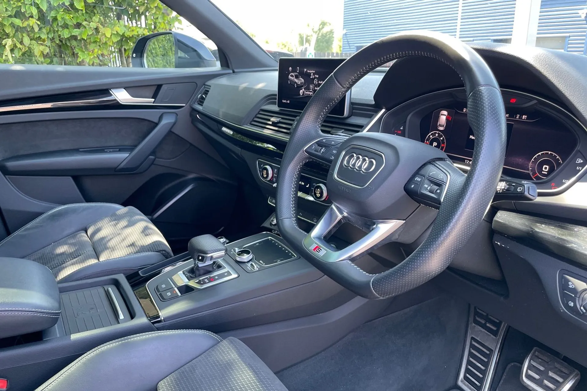 Audi Q5 thumbnail image number 26