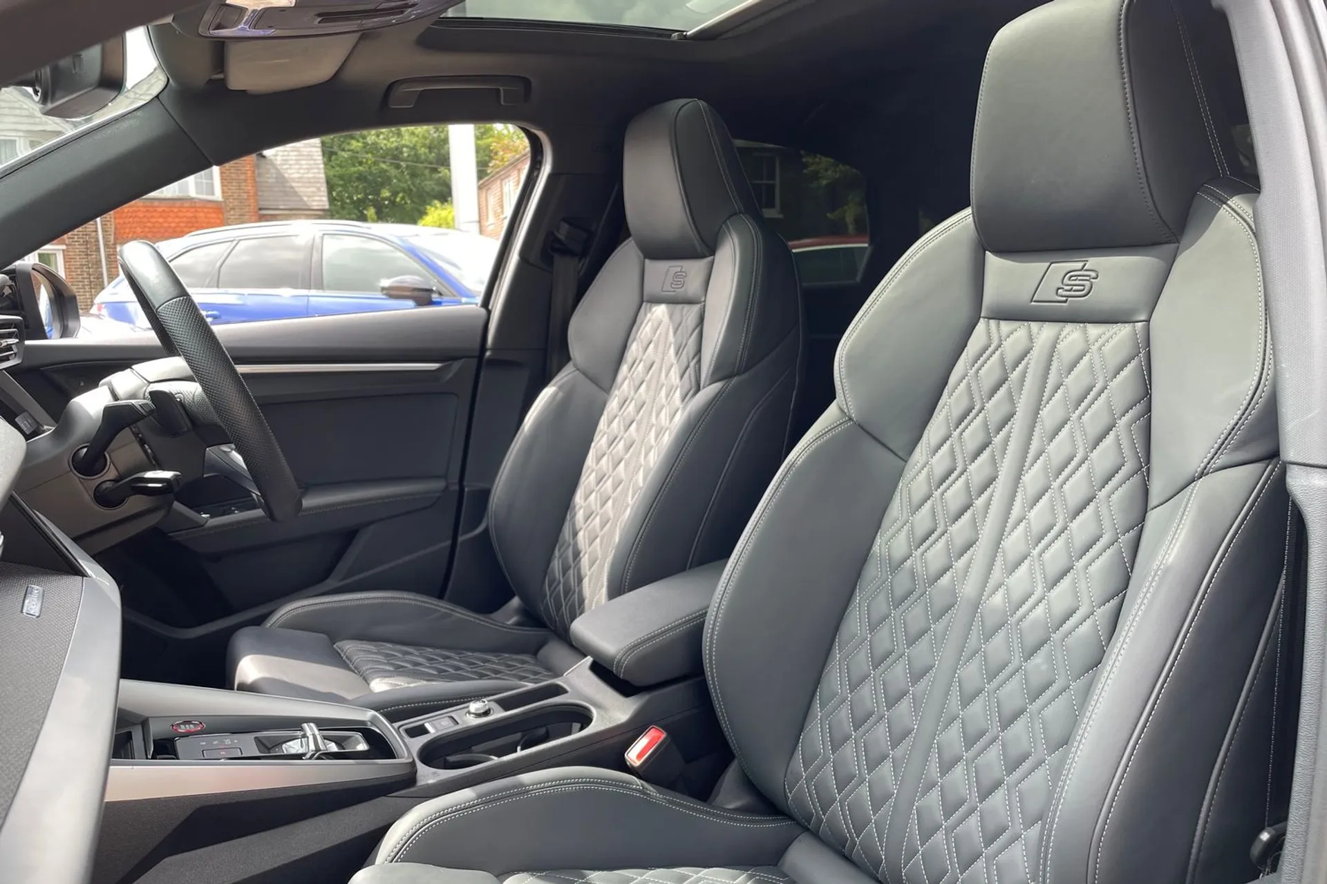 Audi A3 thumbnail image number 37