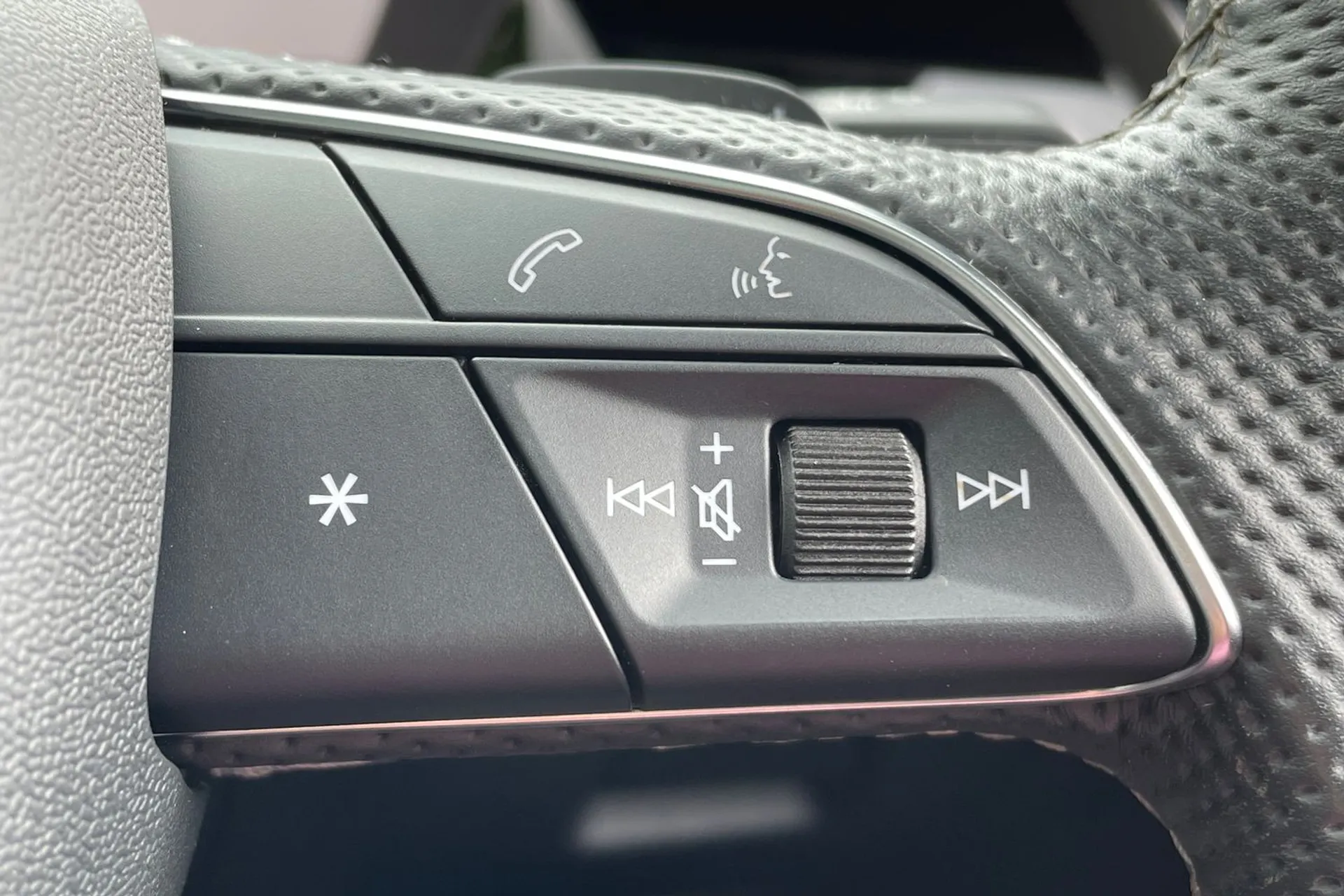 Audi A3 thumbnail image number 29