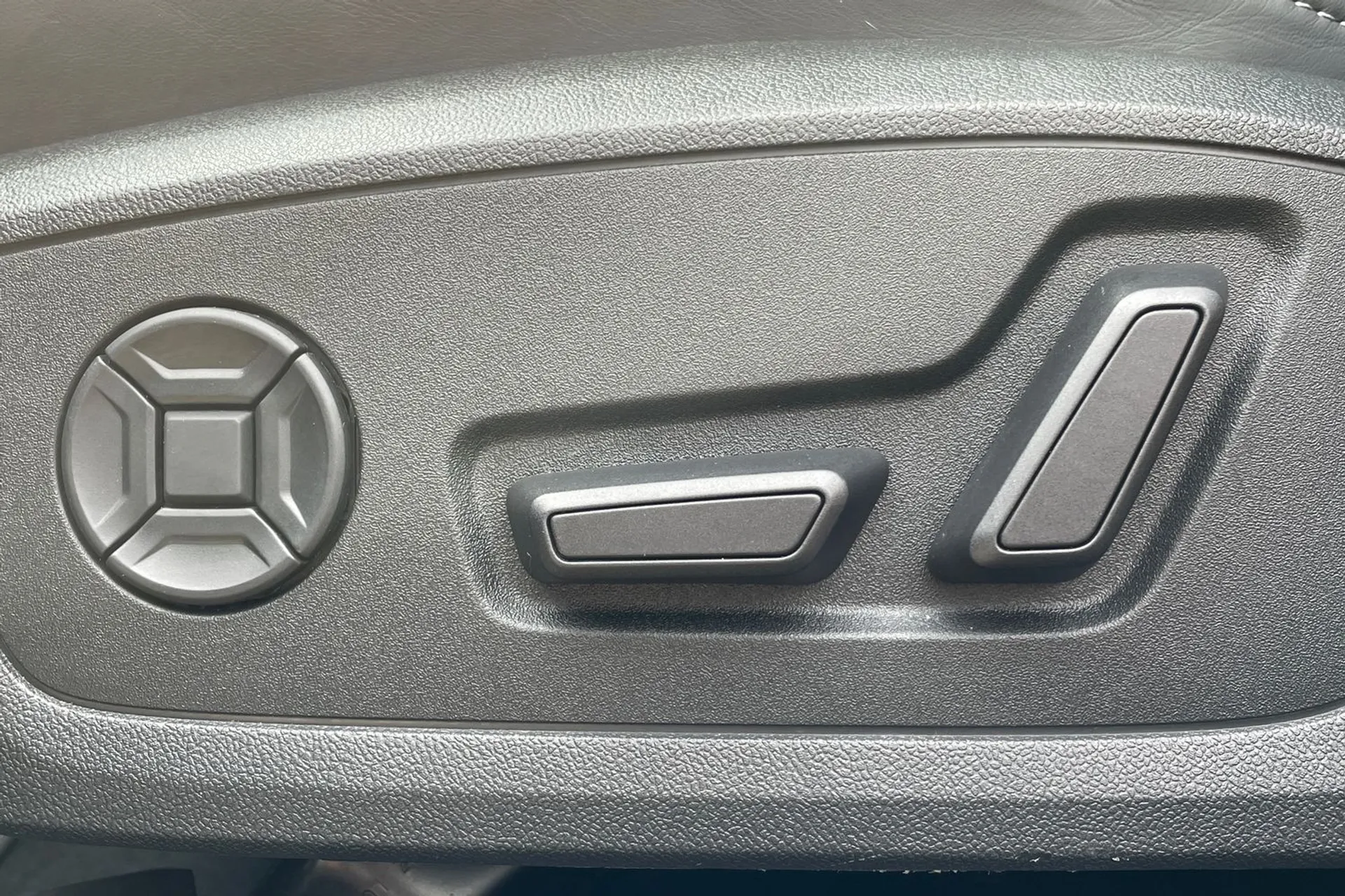 Audi A3 thumbnail image number 38