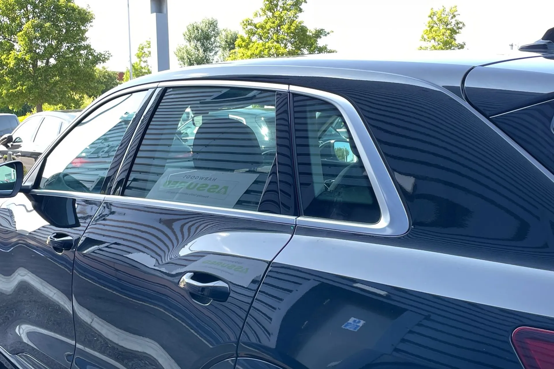 Audi e-tron thumbnail image number 12