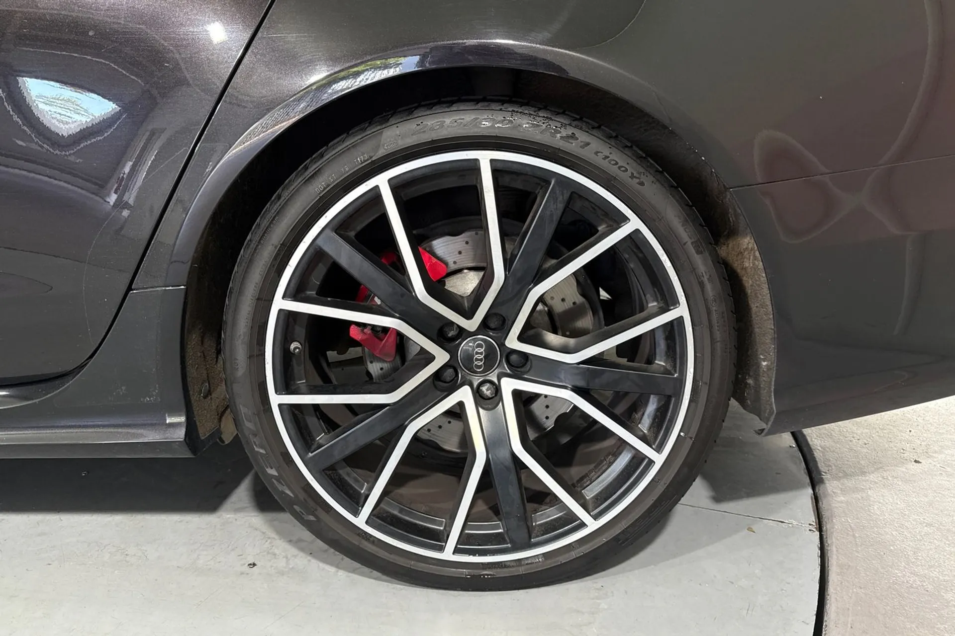 Audi RS6 thumbnail image number 13