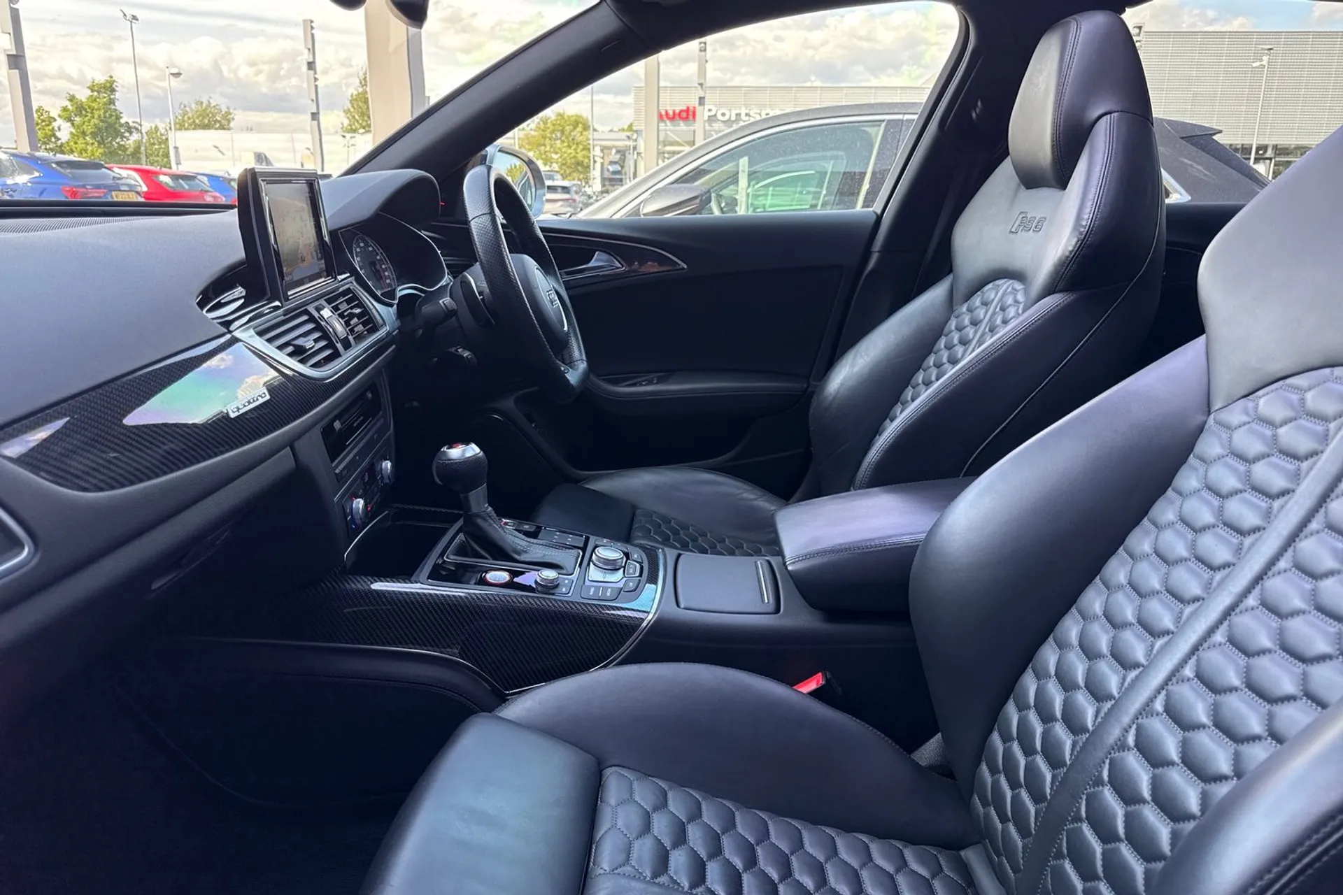 Audi RS6 thumbnail image number 30