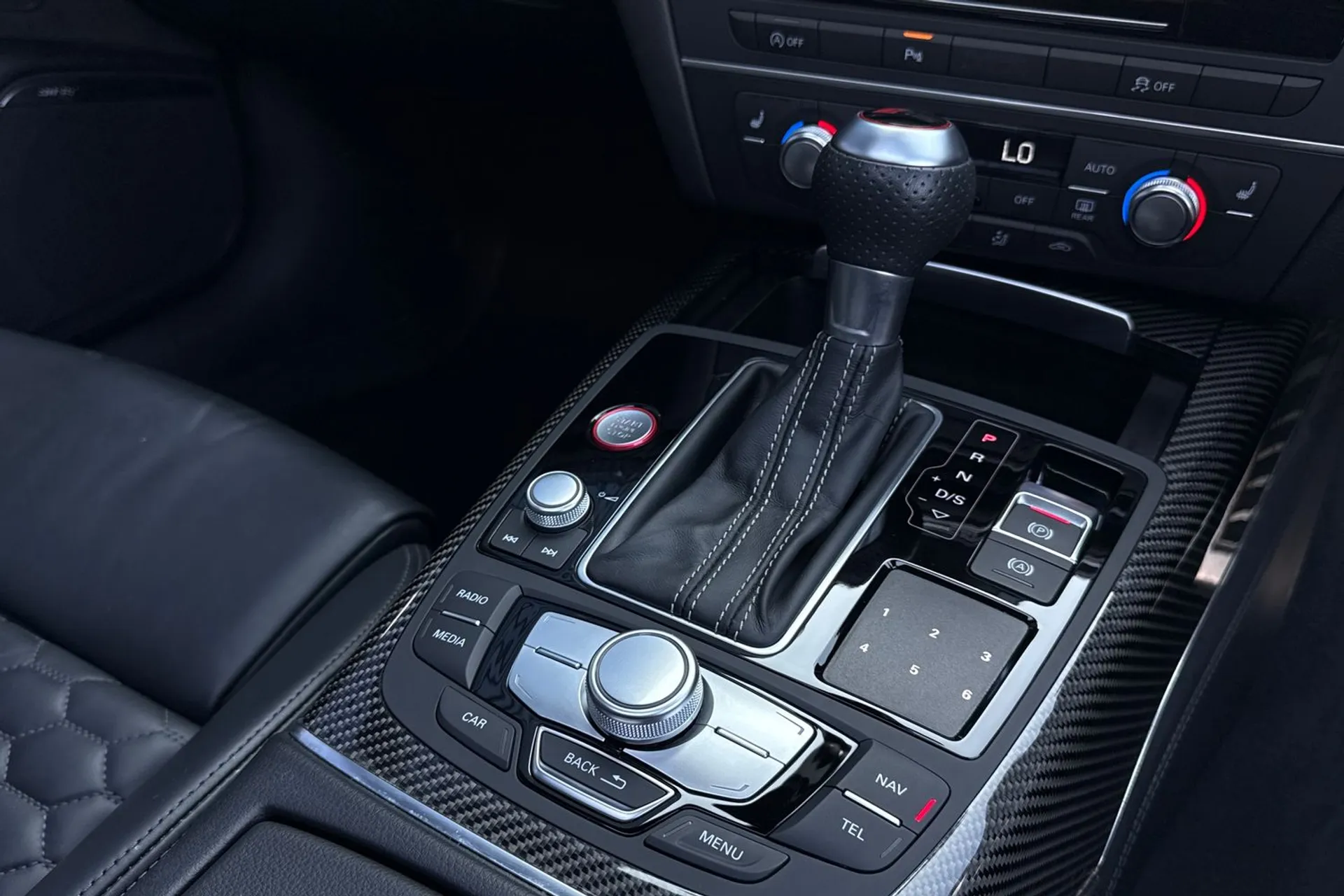 Audi RS6 thumbnail image number 43