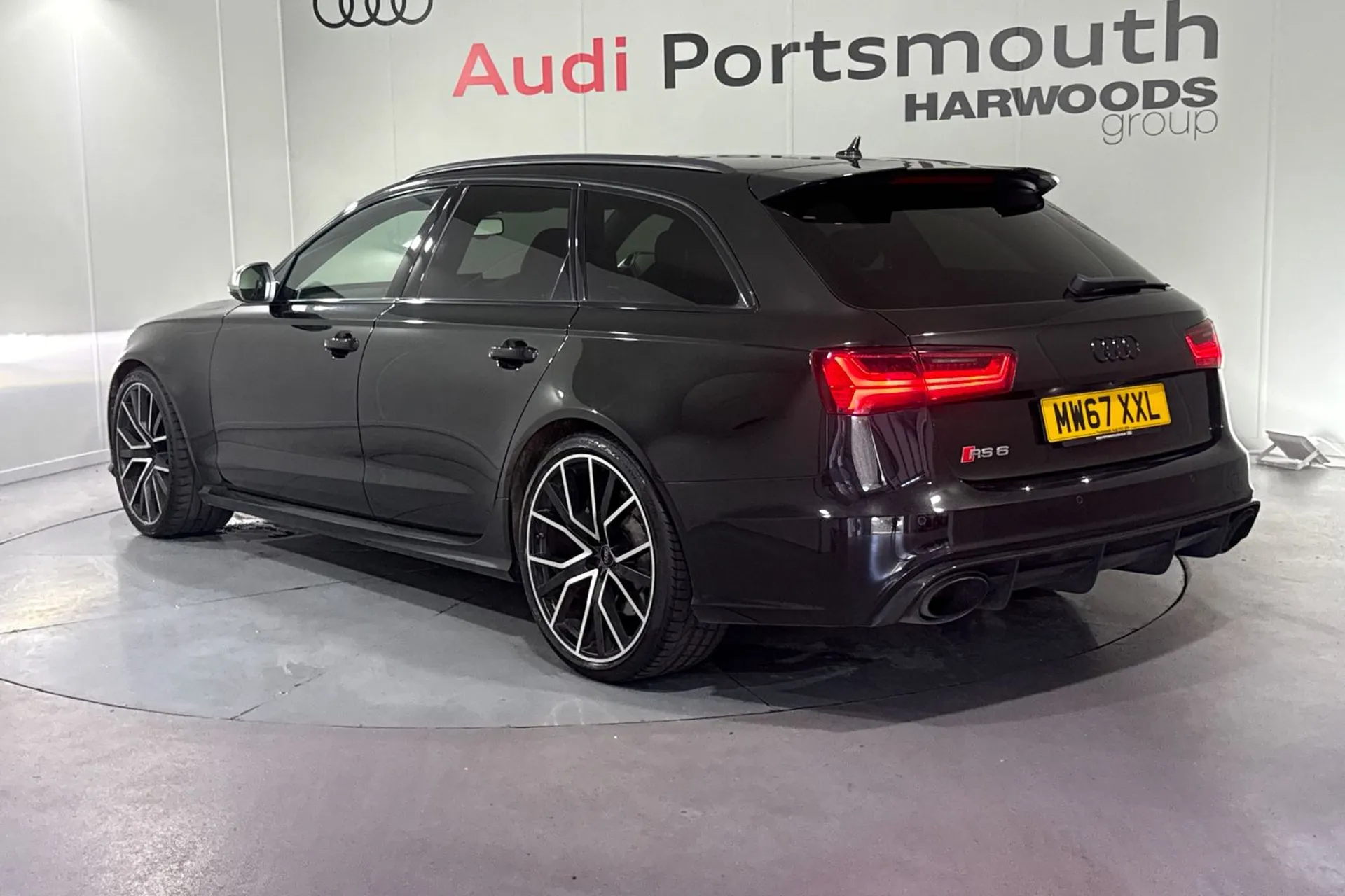 Audi RS6 thumbnail image number 9