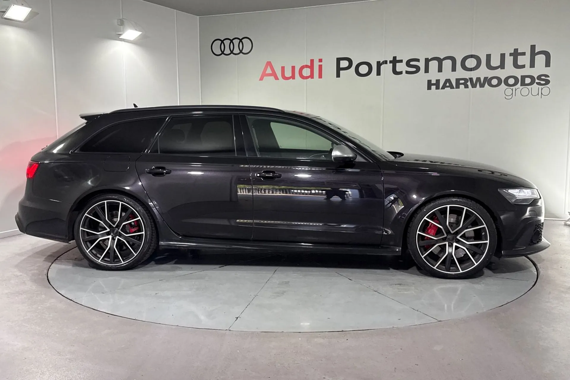 Audi RS6 thumbnail image number 2