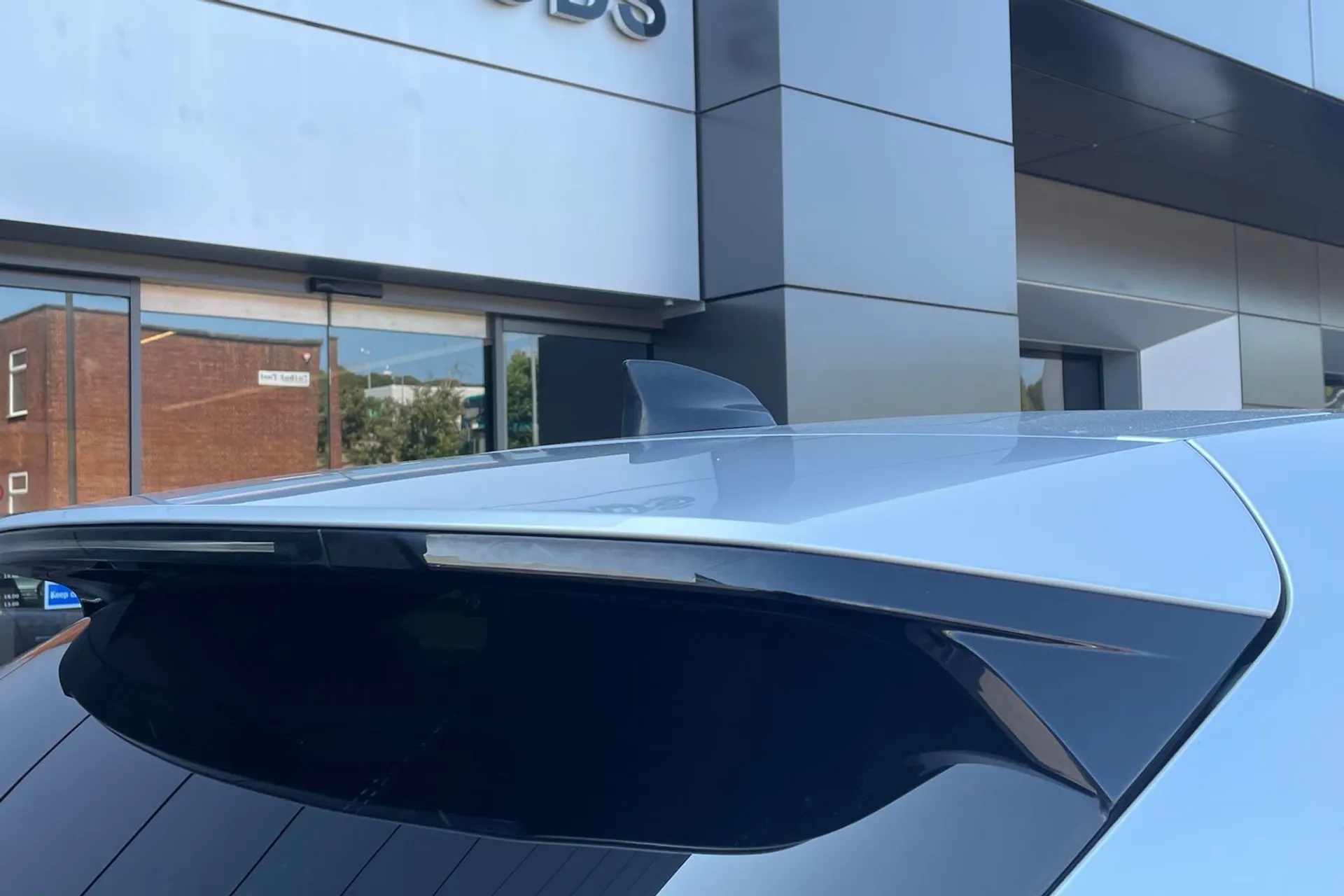 Jaguar F-PACE thumbnail image number 37