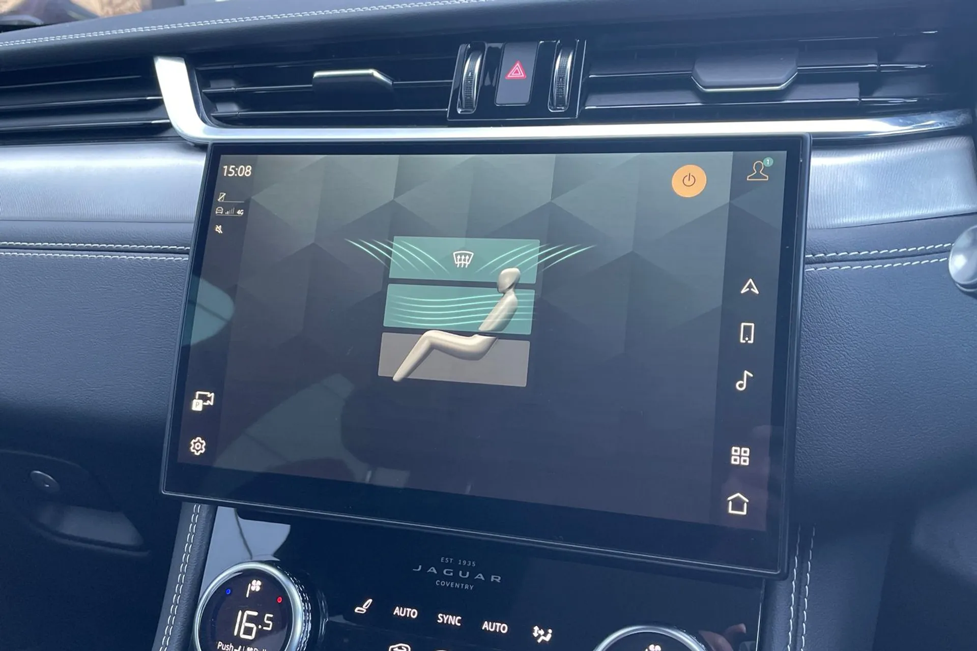 Jaguar F-PACE thumbnail image number 69