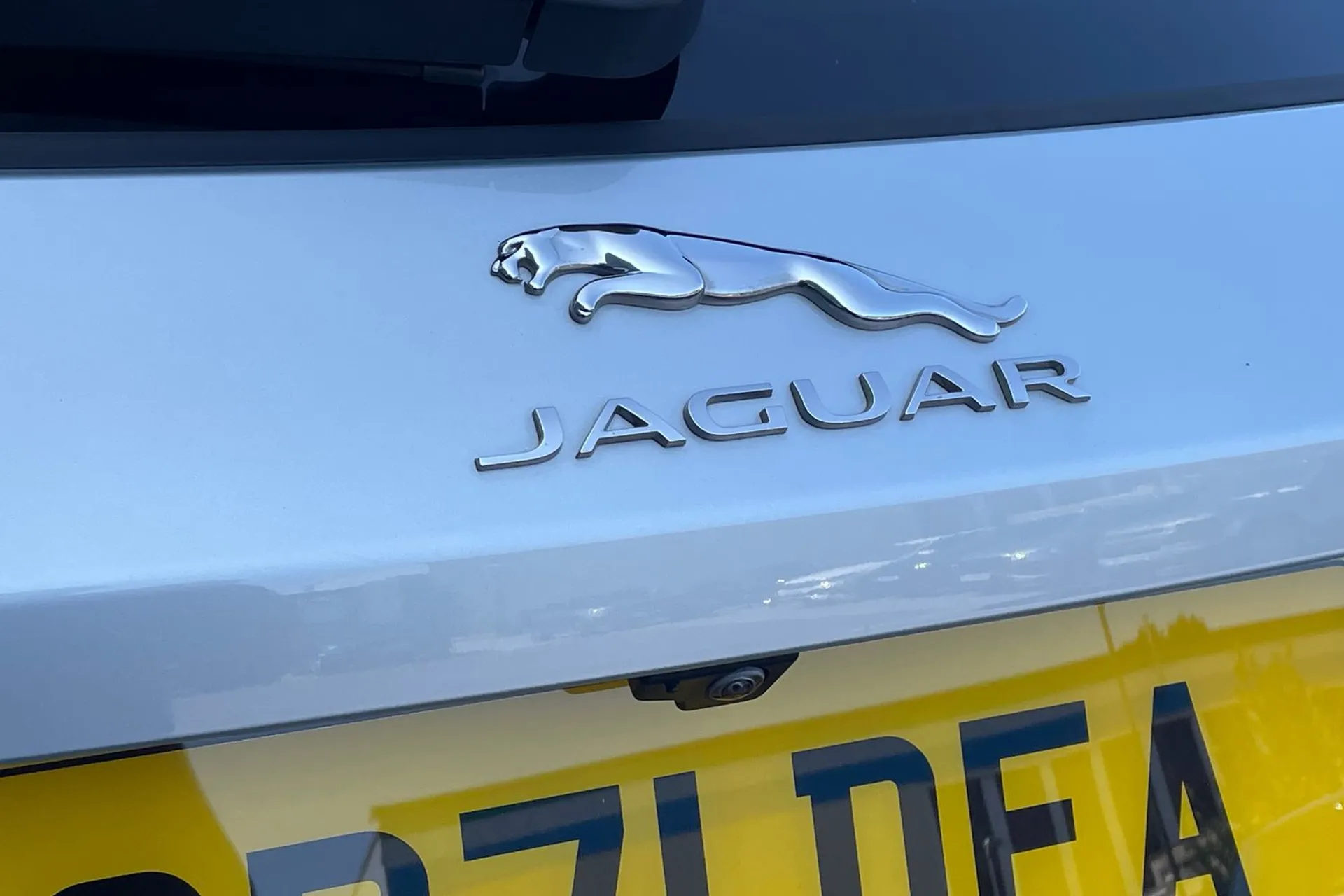 Jaguar F-PACE thumbnail image number 40