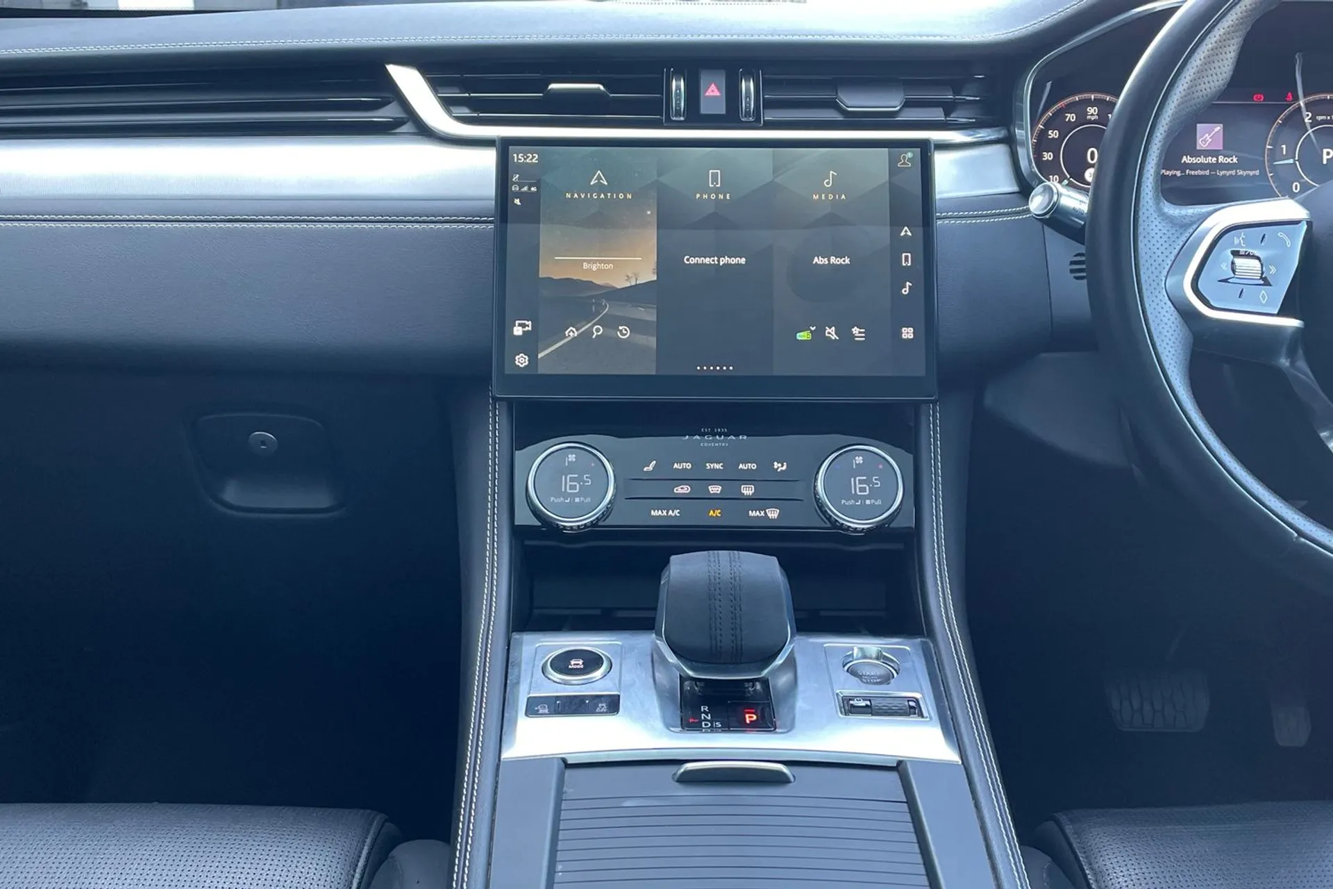 Jaguar F-PACE thumbnail image number 55