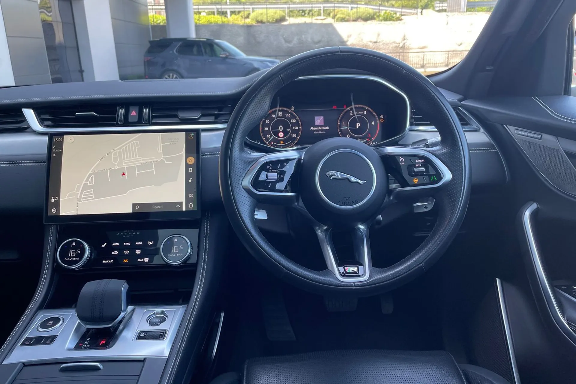 Jaguar F-PACE thumbnail image number 53