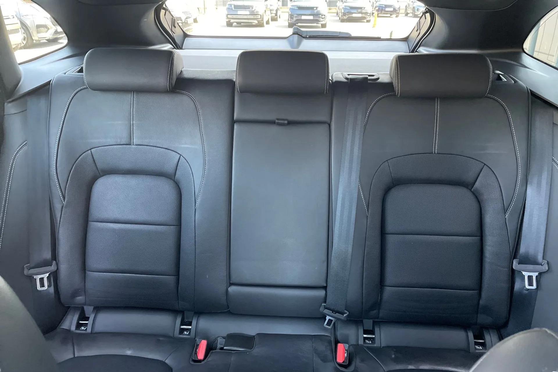 Jaguar F-PACE thumbnail image number 49