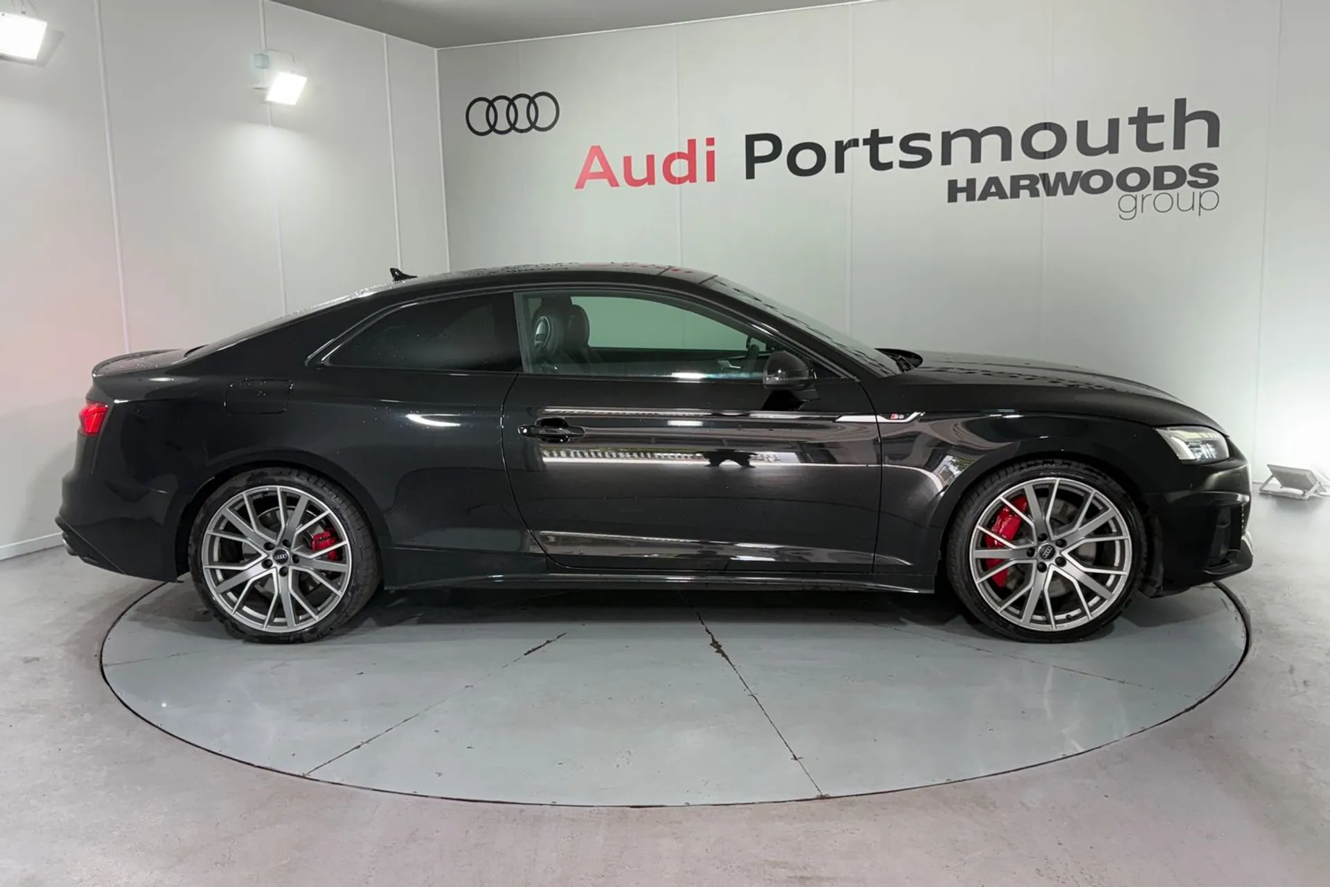 Audi A5 thumbnail image number 2