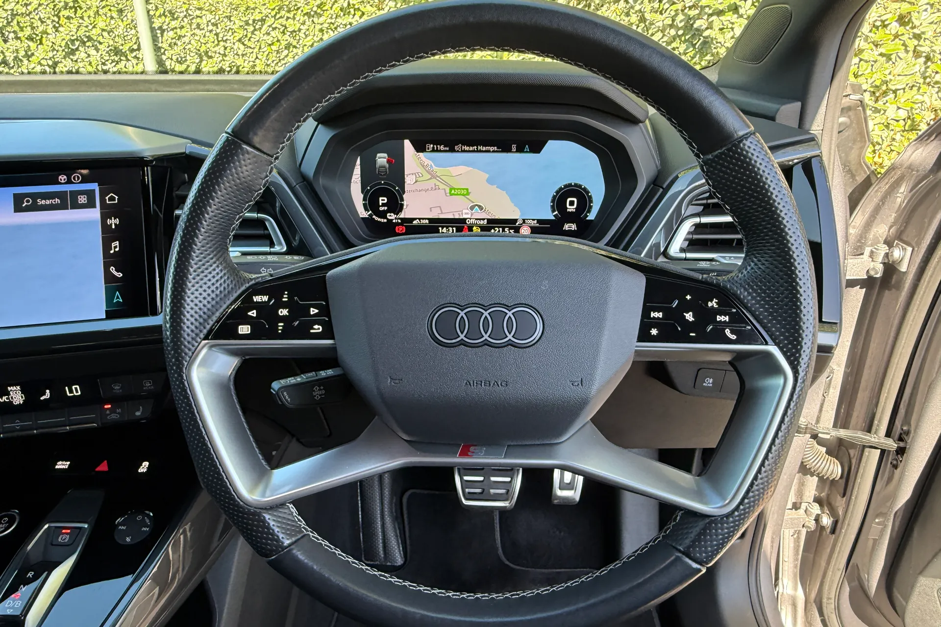 Audi Q4 thumbnail image number 20