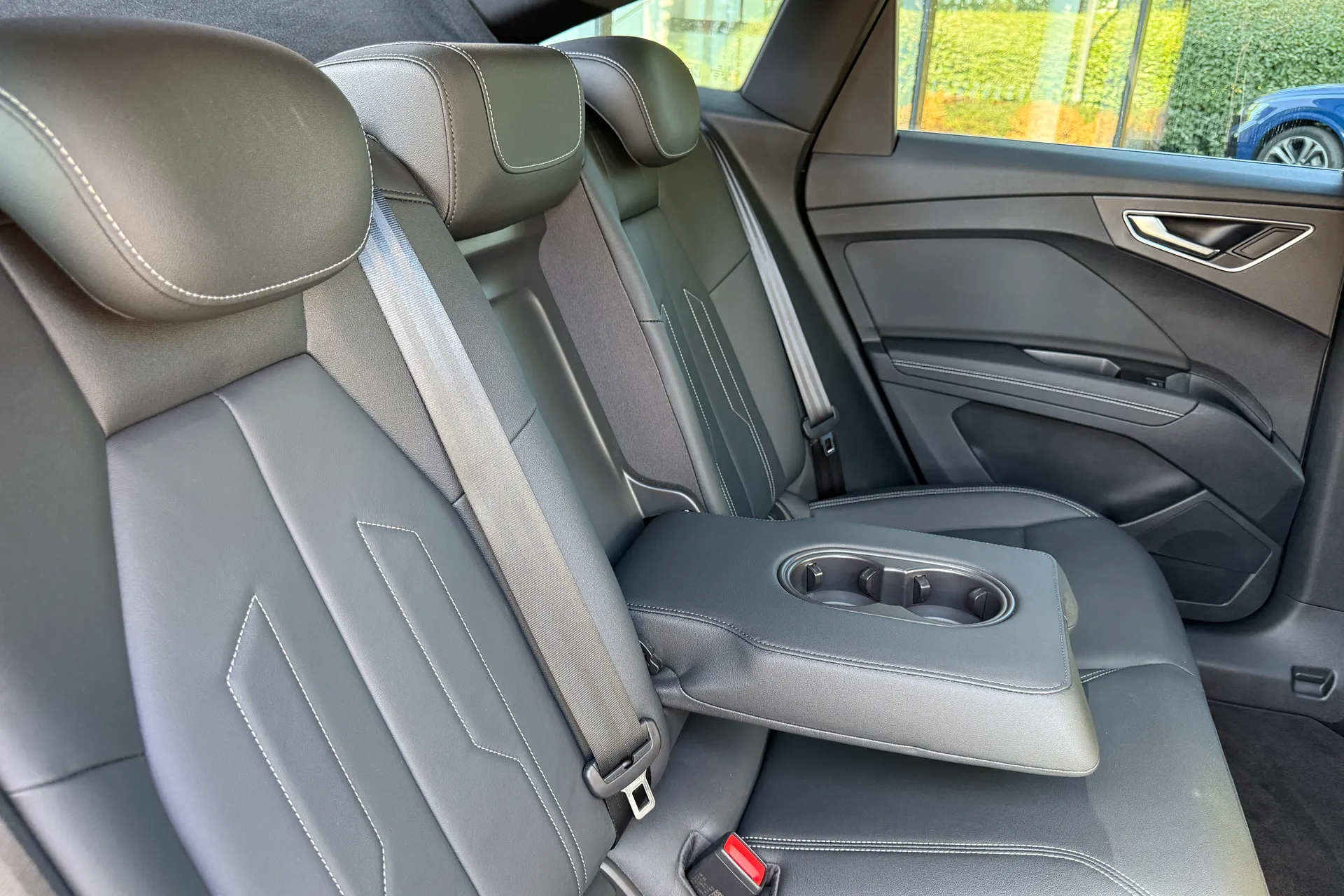 Audi Q4 thumbnail image number 45