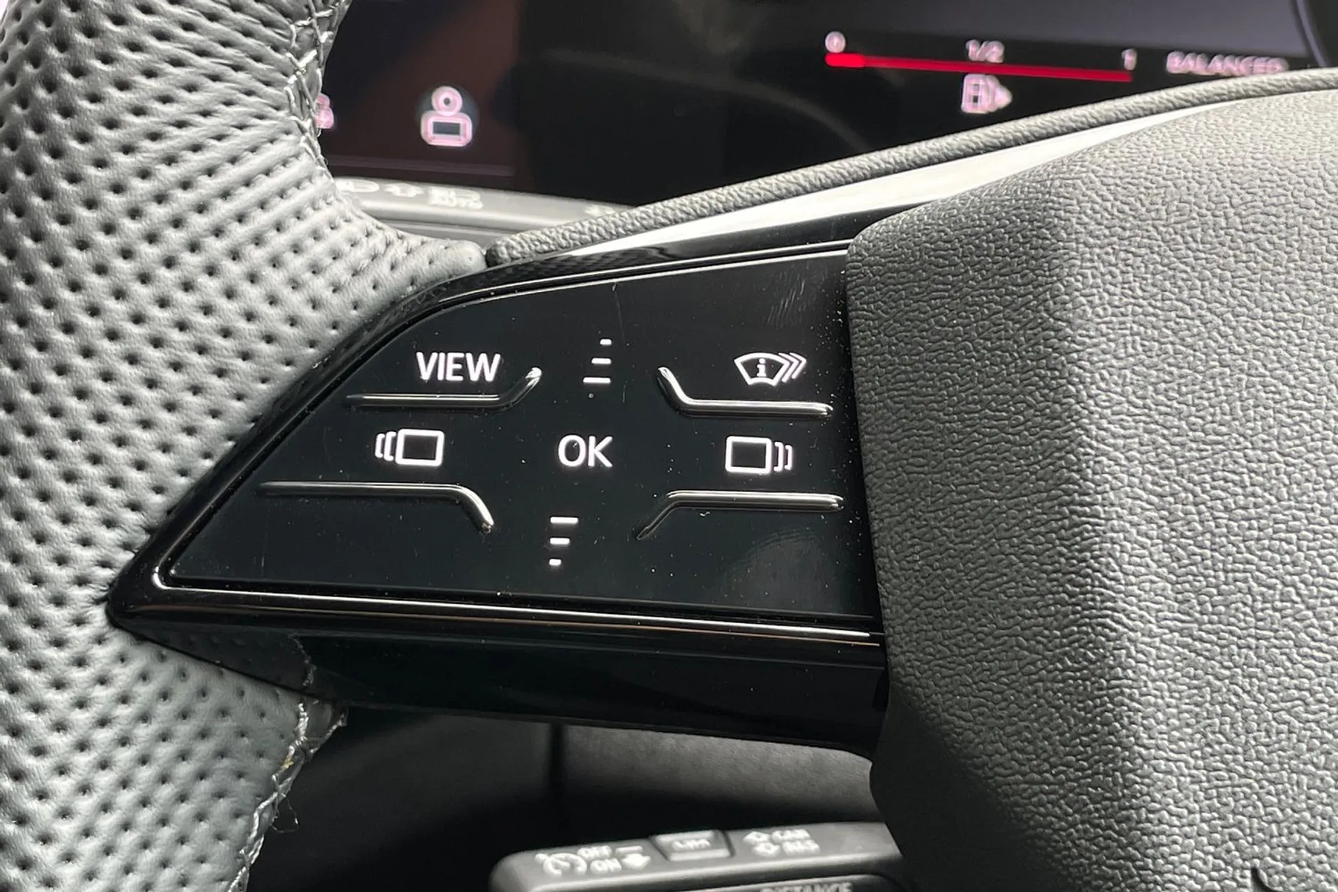 Audi Q5 thumbnail image number 35