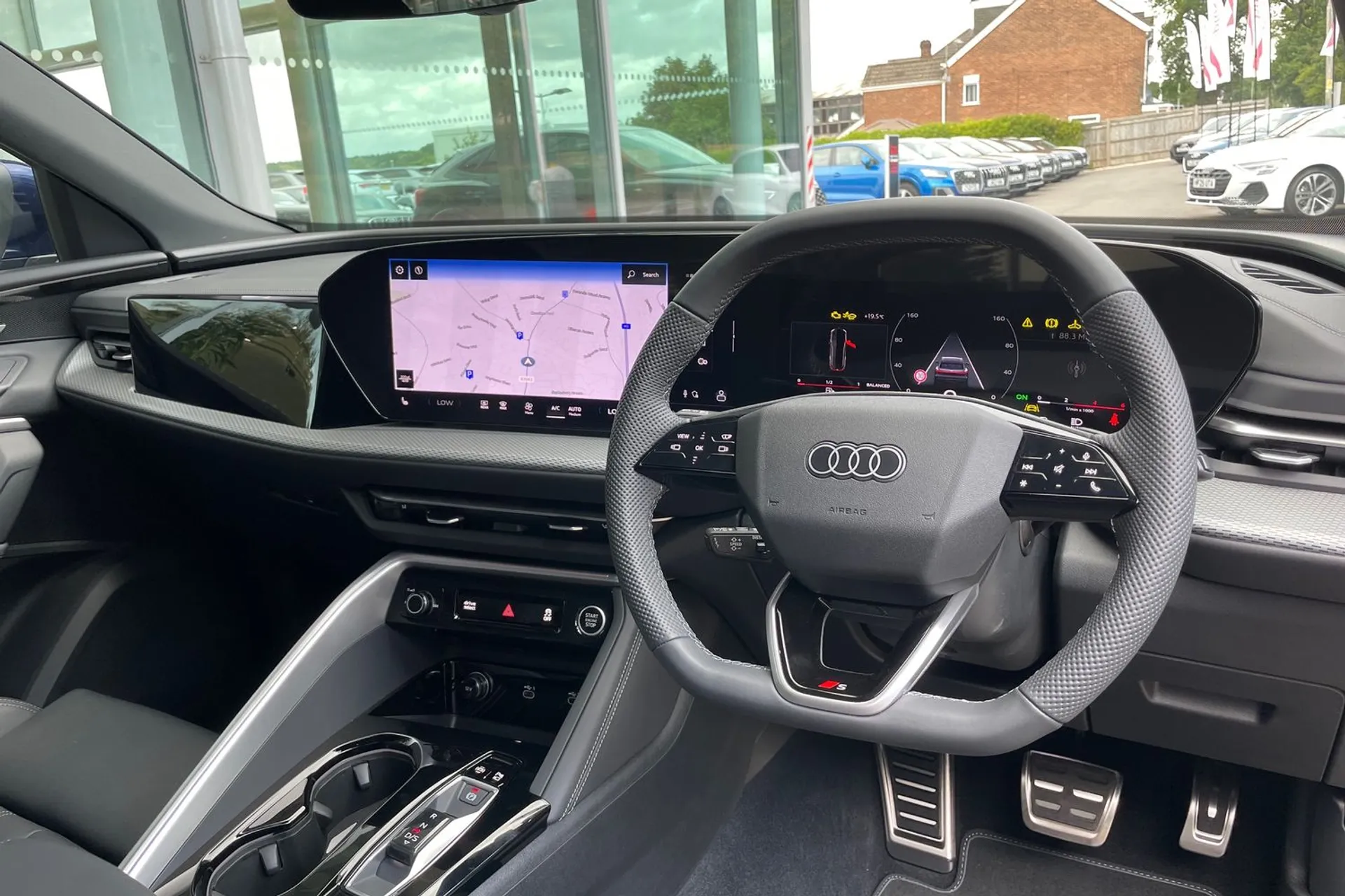 Audi Q5 thumbnail image number 25