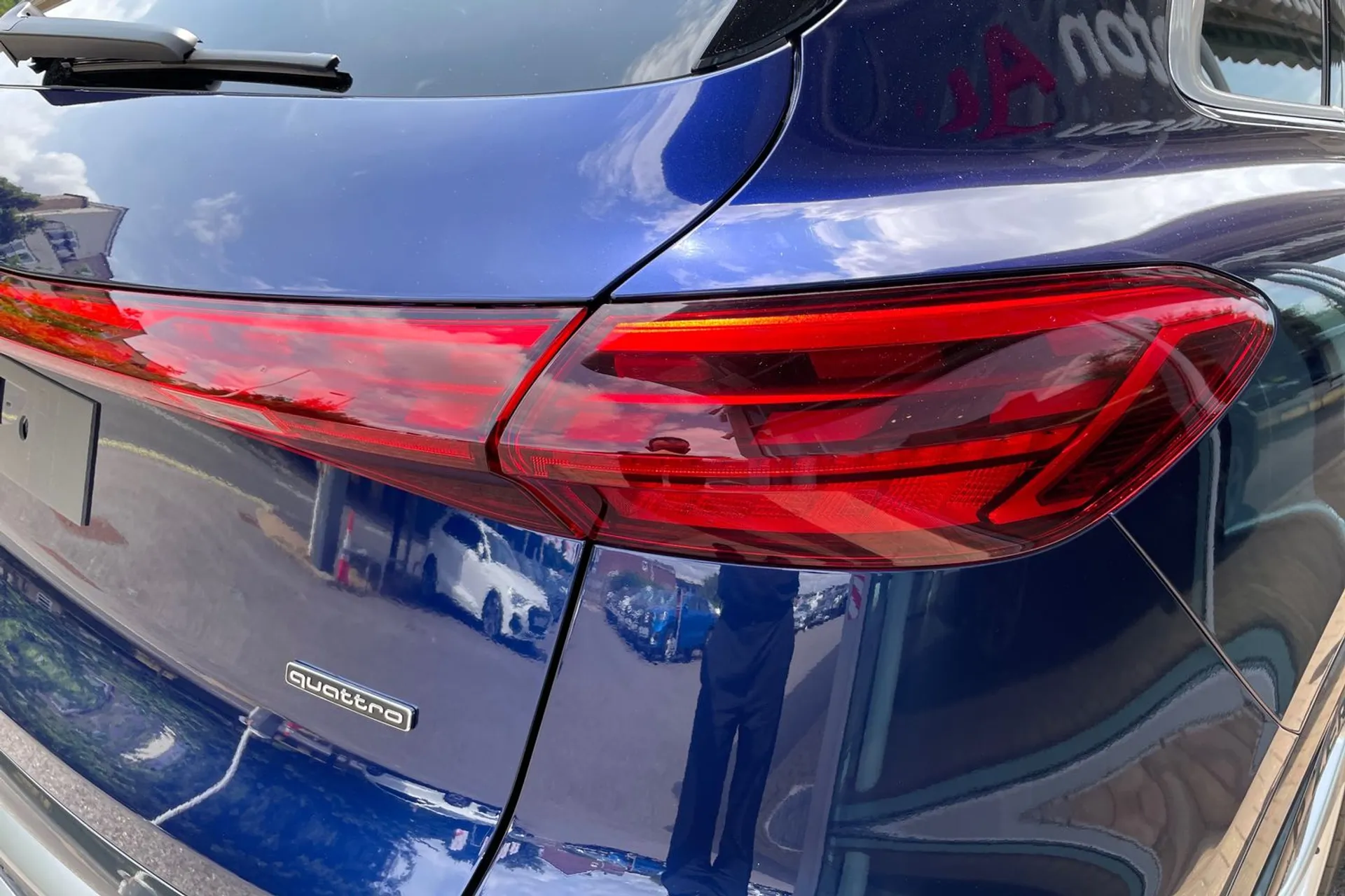 Audi Q5 thumbnail image number 17