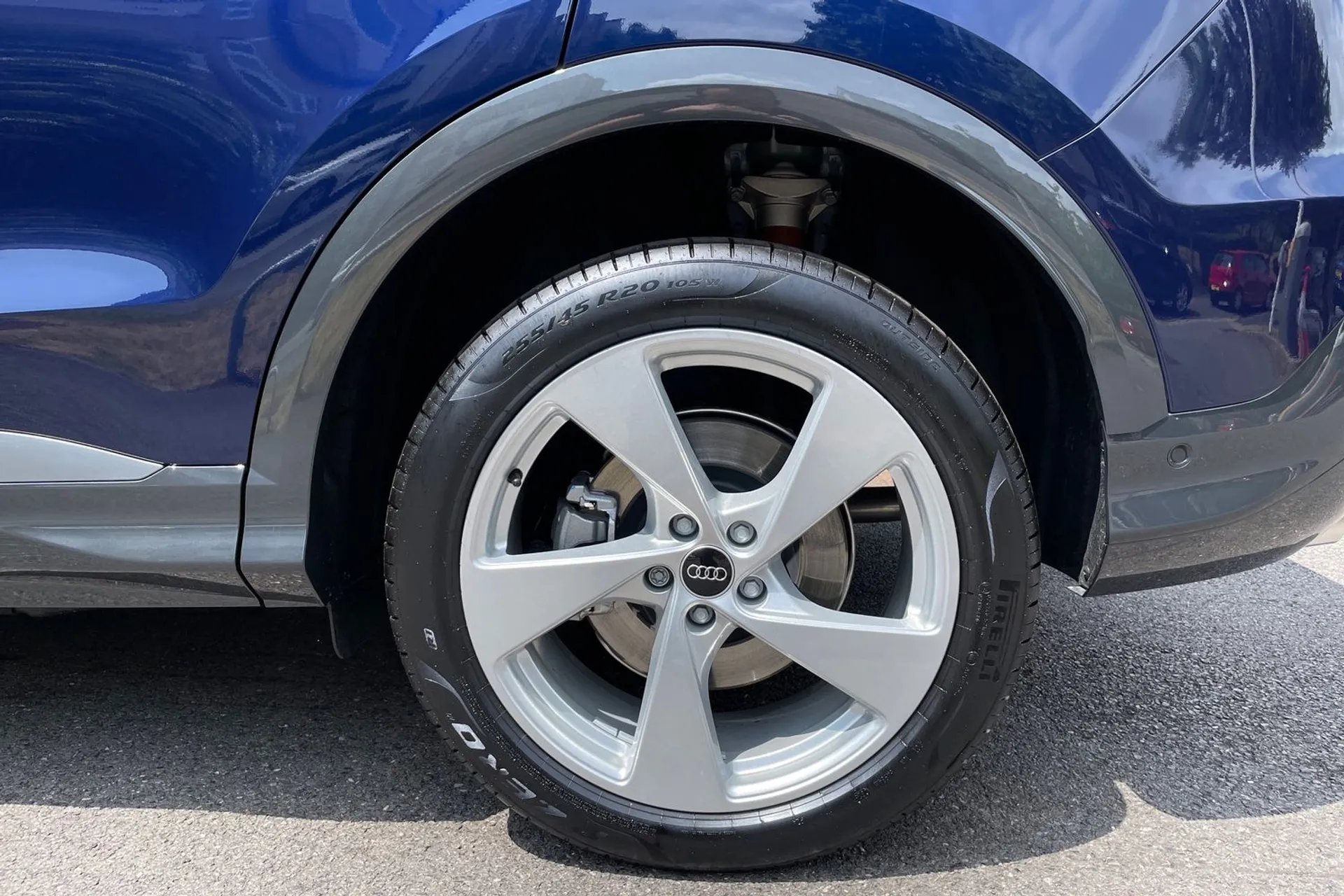 Audi Q5 thumbnail image number 12