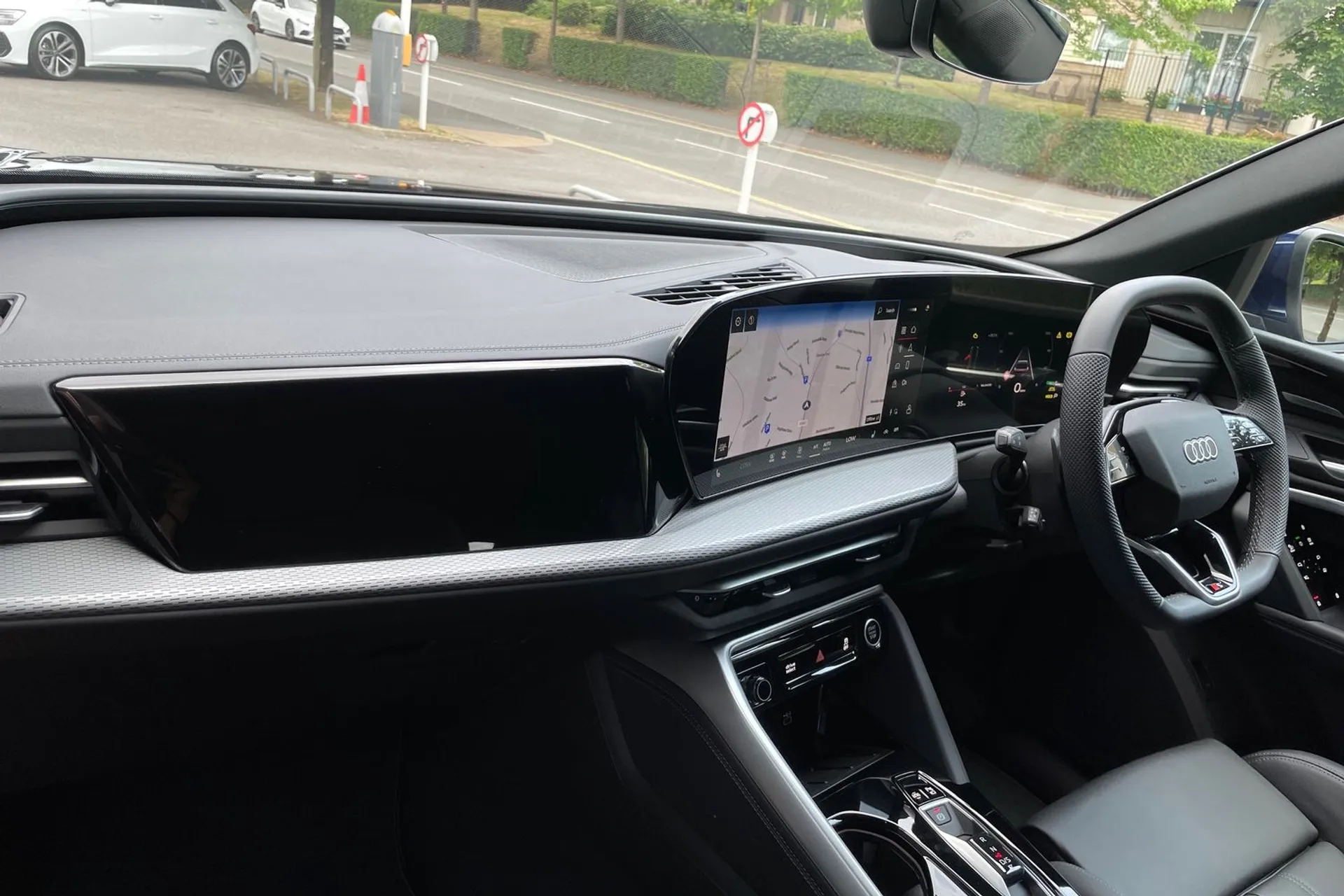 Audi Q5 thumbnail image number 26